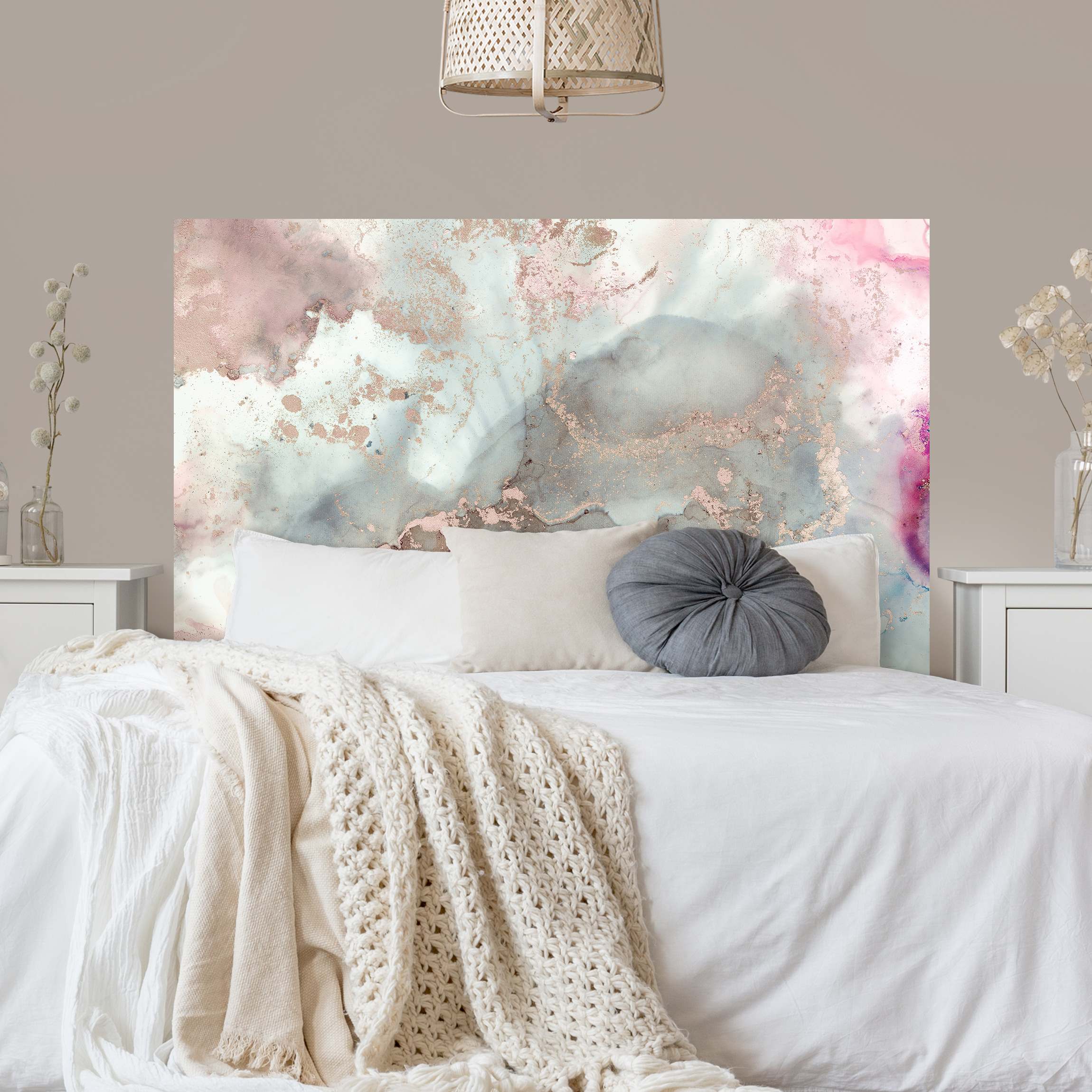 Kopfteil Bett Farbexperimente Marmor Pastell und Gold