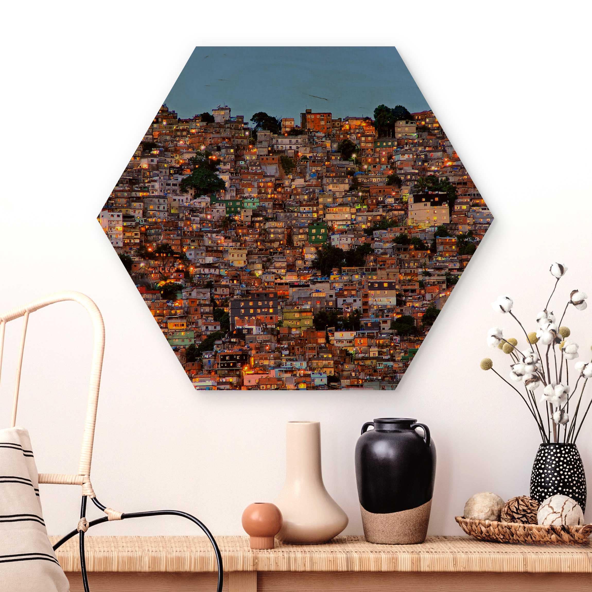 Hexagon-Holzbild Rio de Janeiro Favela Sonnenuntergang