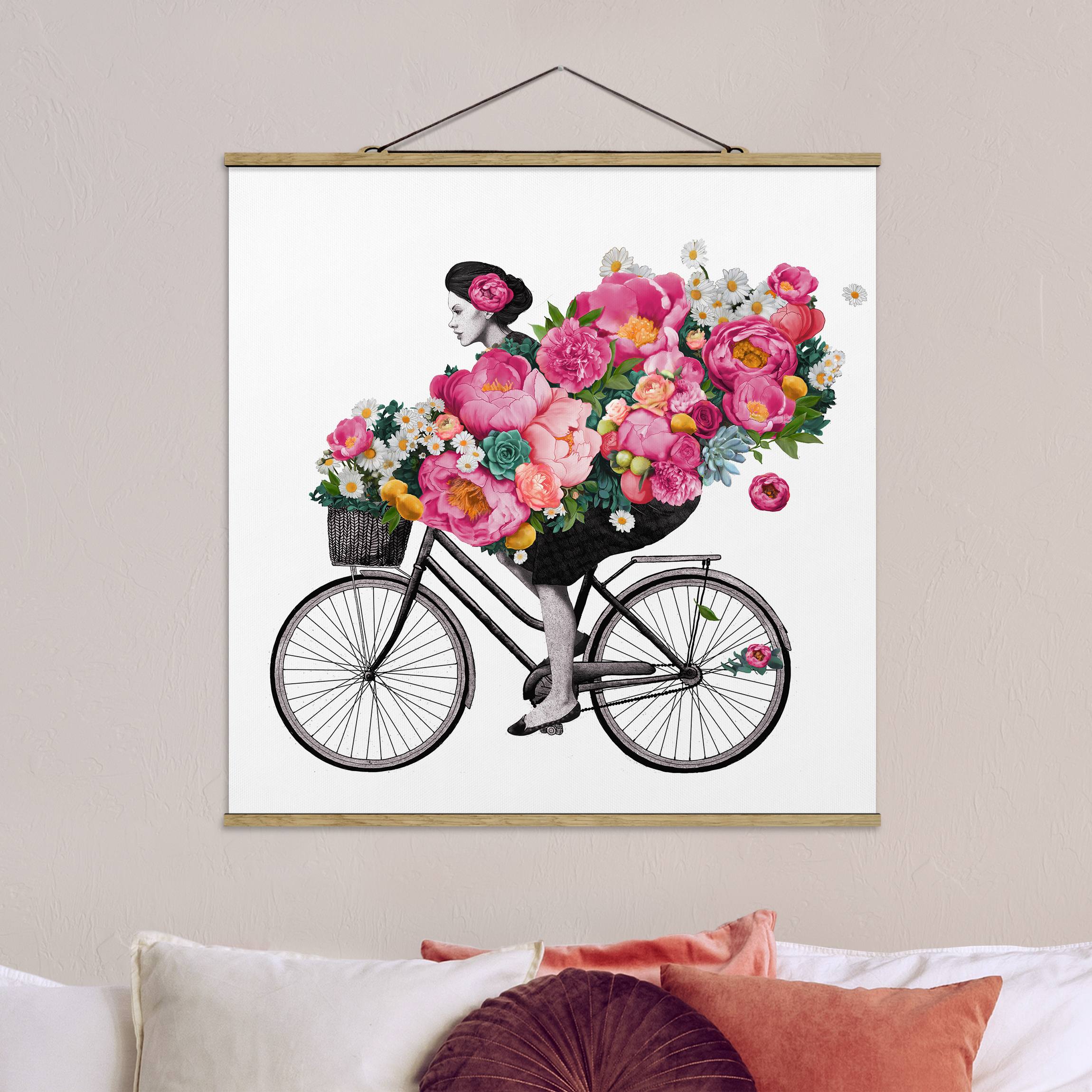 Stoffbild mit Posterleisten Illustration Frau auf Fahrrad Collage bunte Blumen