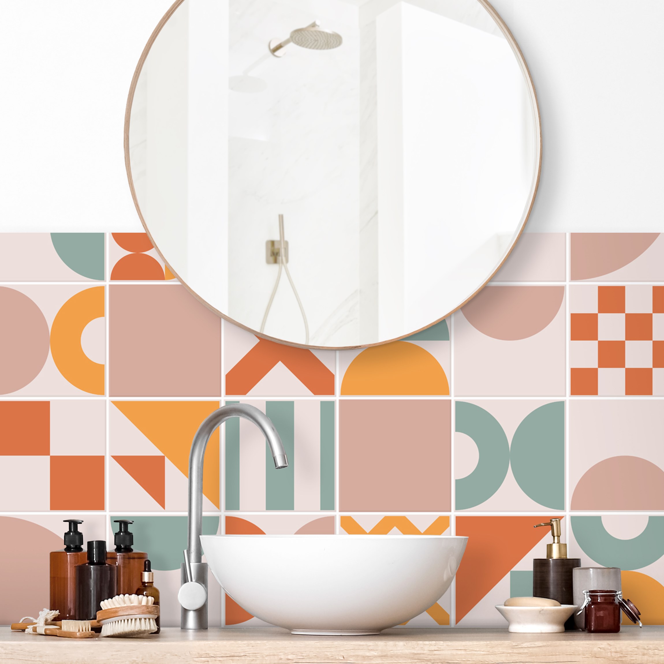 Wandverkleidung Bad Fliesen Geometrische Formen Apricot und Türkis