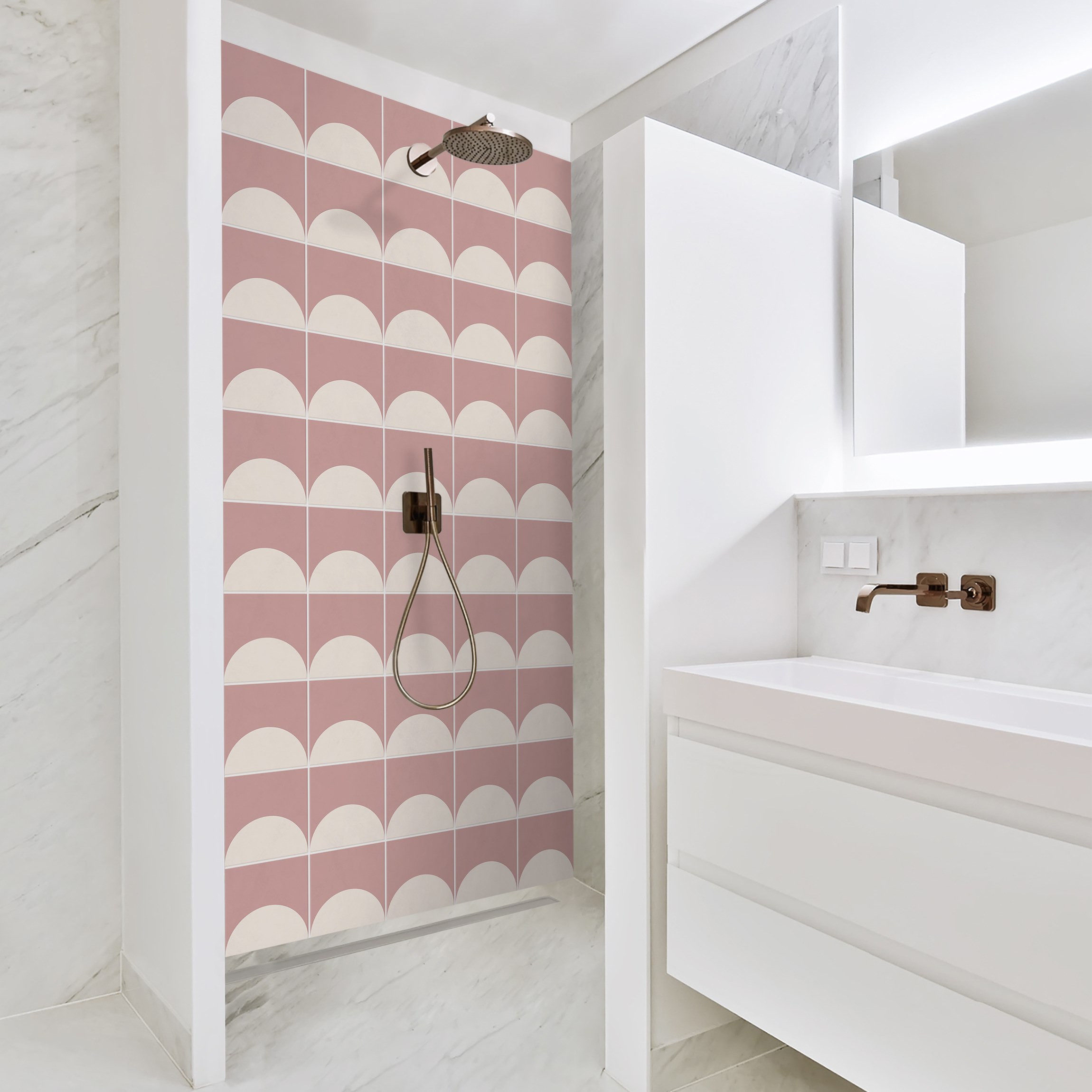 Duschrückwand Fliesen mit Halbkreisen Rosa