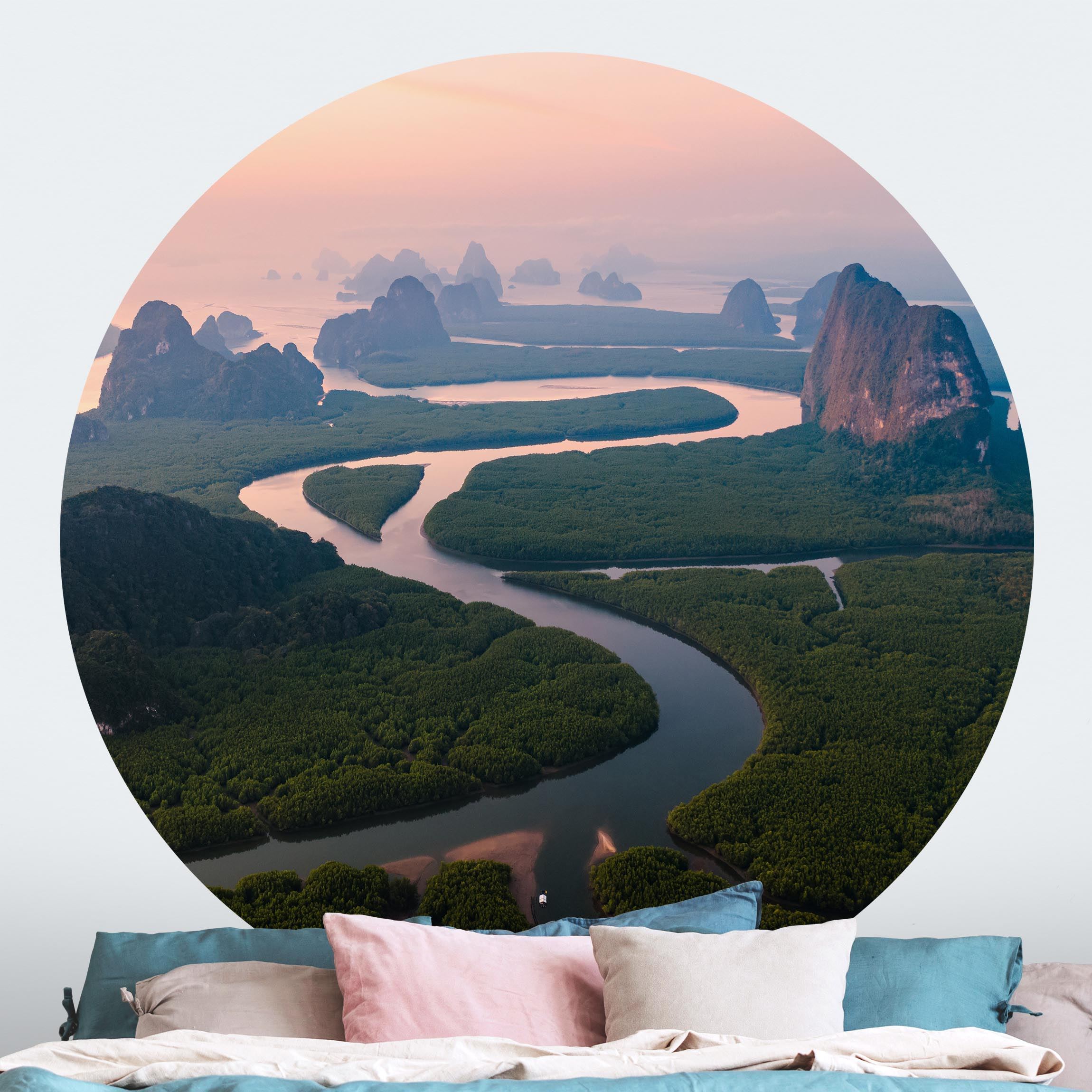 Runde Tapete selbstklebend Flusslandschaft in Thailand