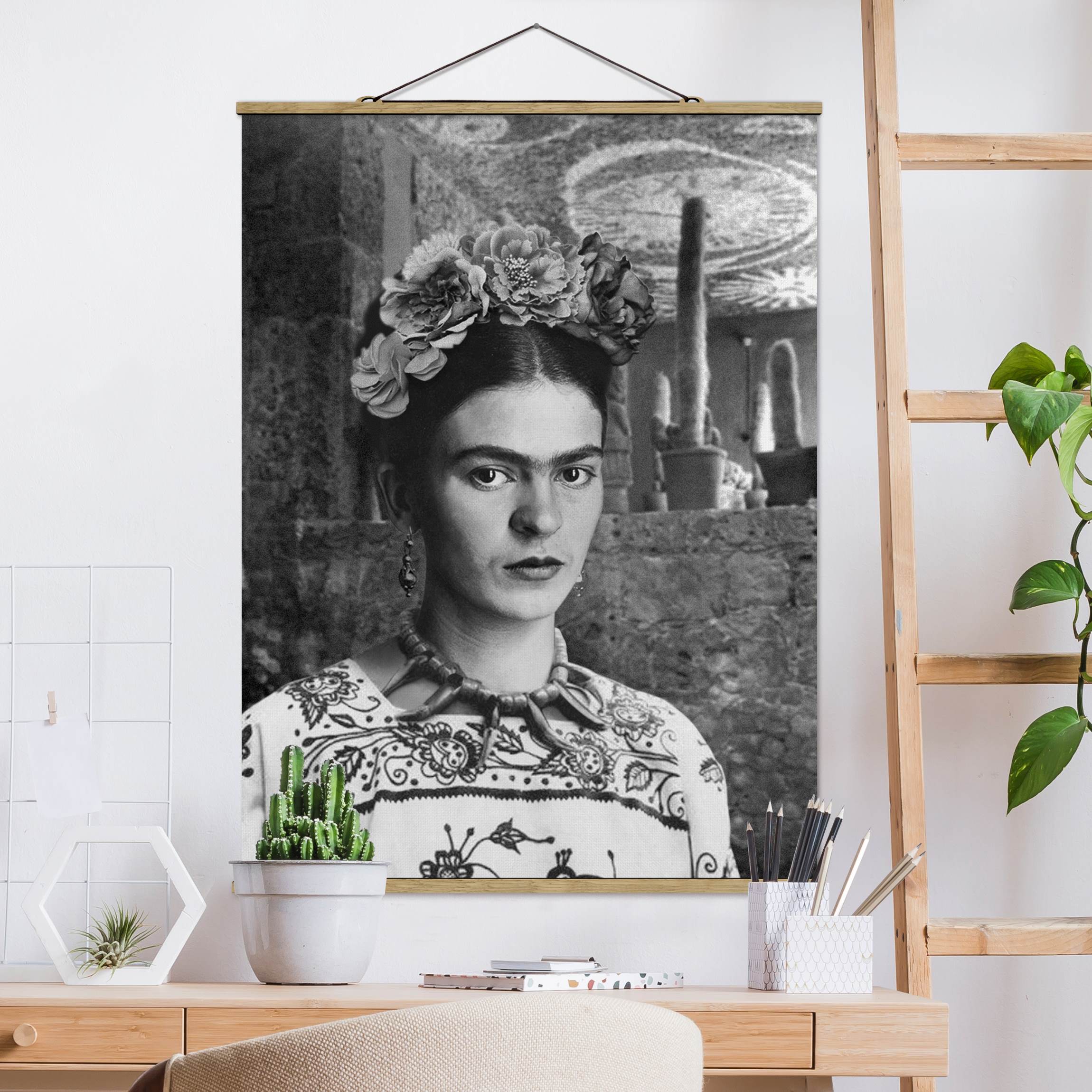 Stoffbild Frida Kahlo Foto Portrait vor Kakteen