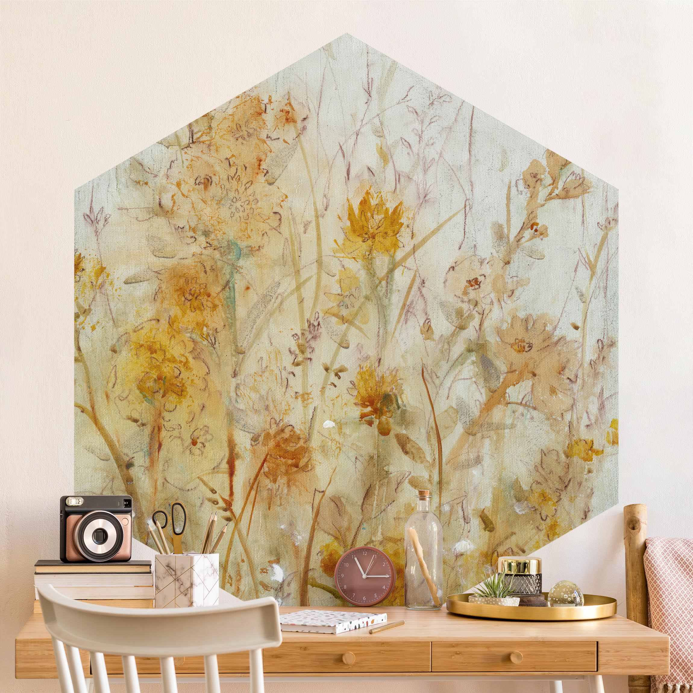 Hexagon Tapete selbstklebend Gelbe Wilde Blumenwiese