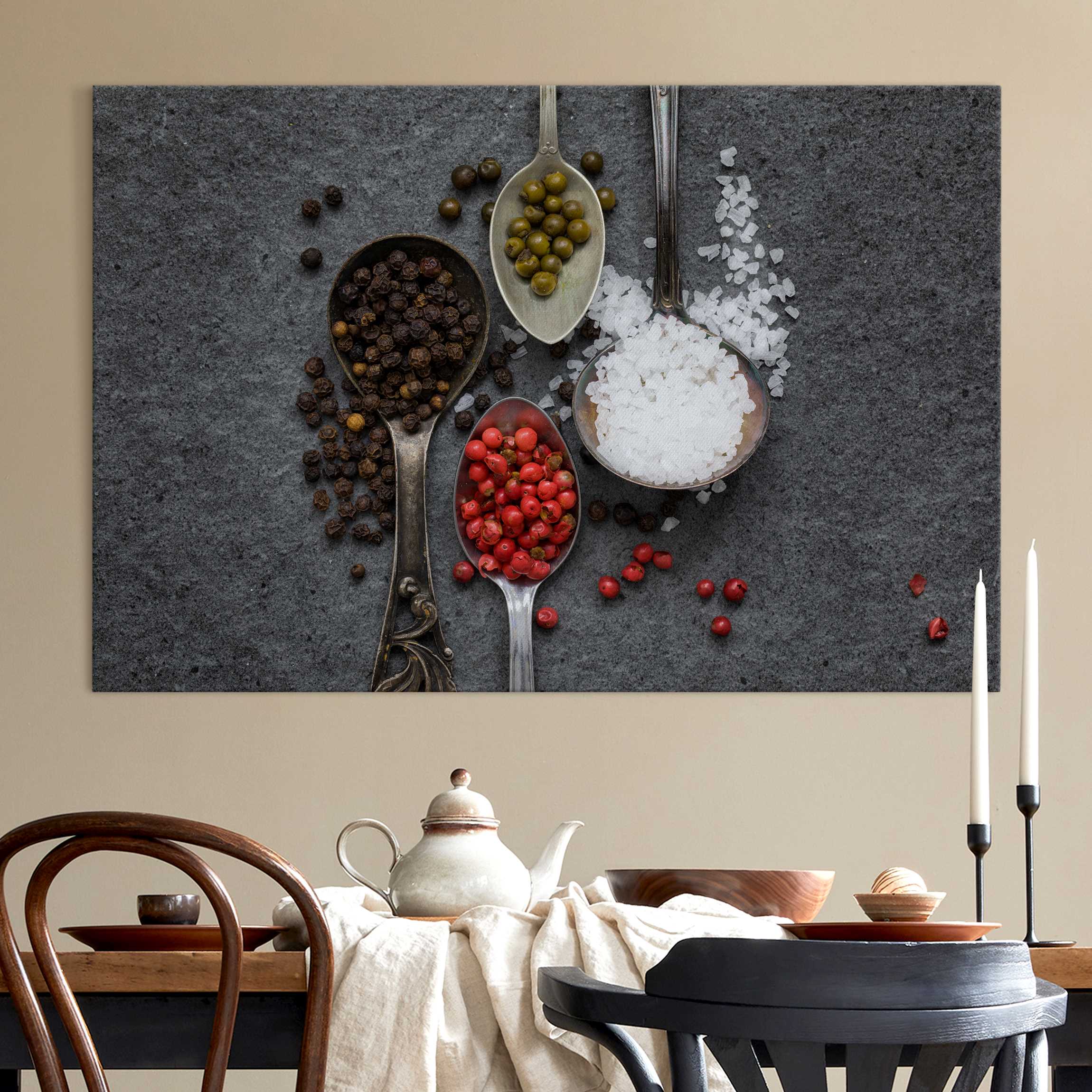 Akustikbild Gewürze in Antiklöffeln