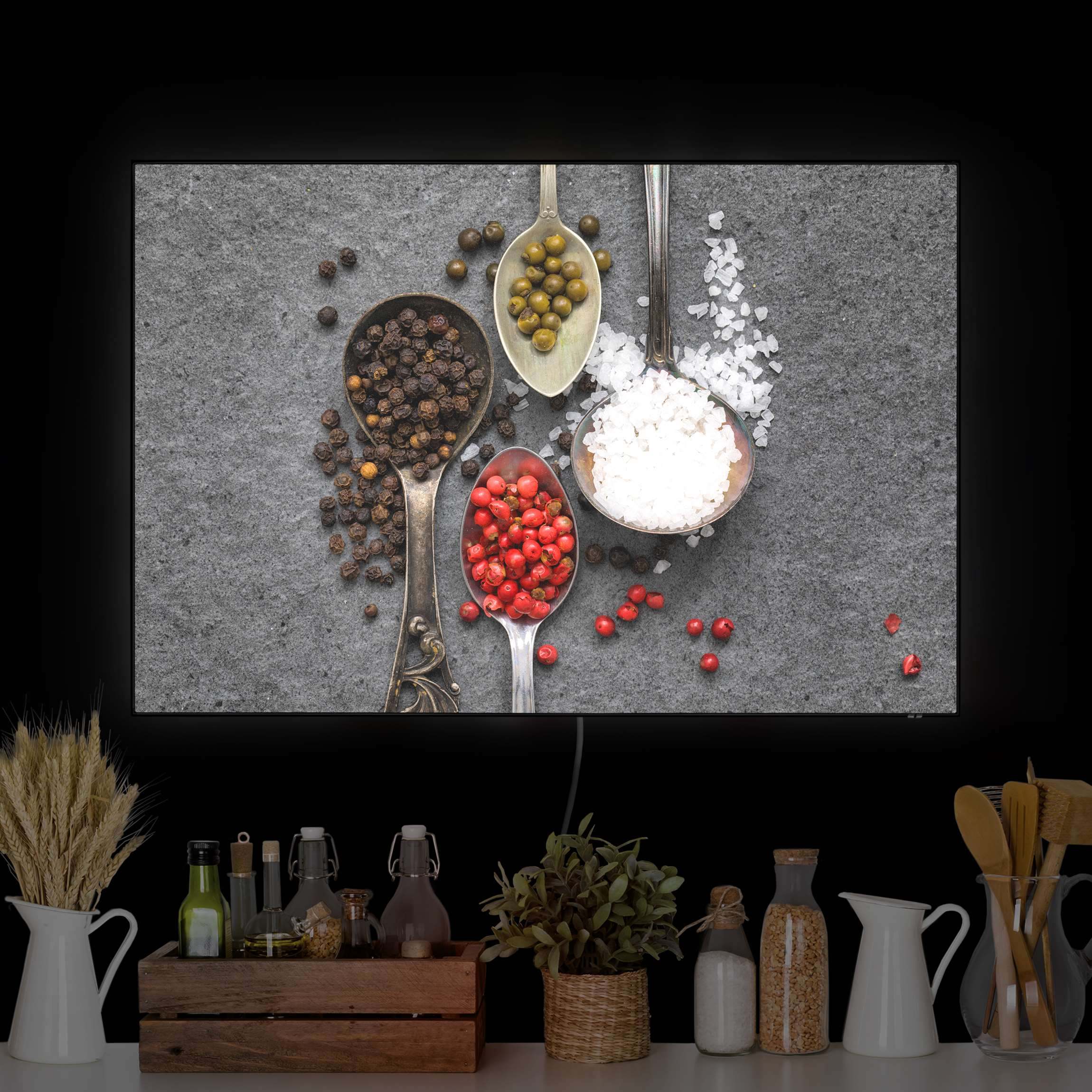 LED-Wechselbild Gewürze in Antiklöffeln