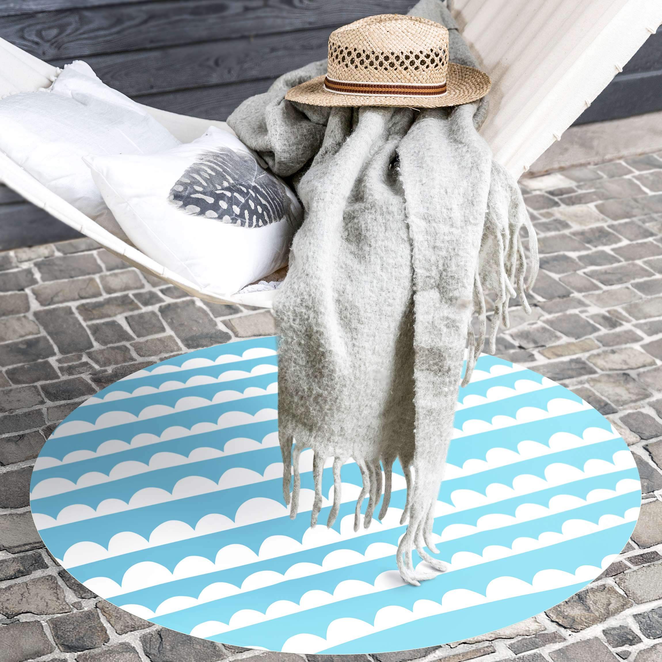 Runder Vinyl-Teppich Gezeichnete Weiße Wolkenbänder im Blauen Himmel