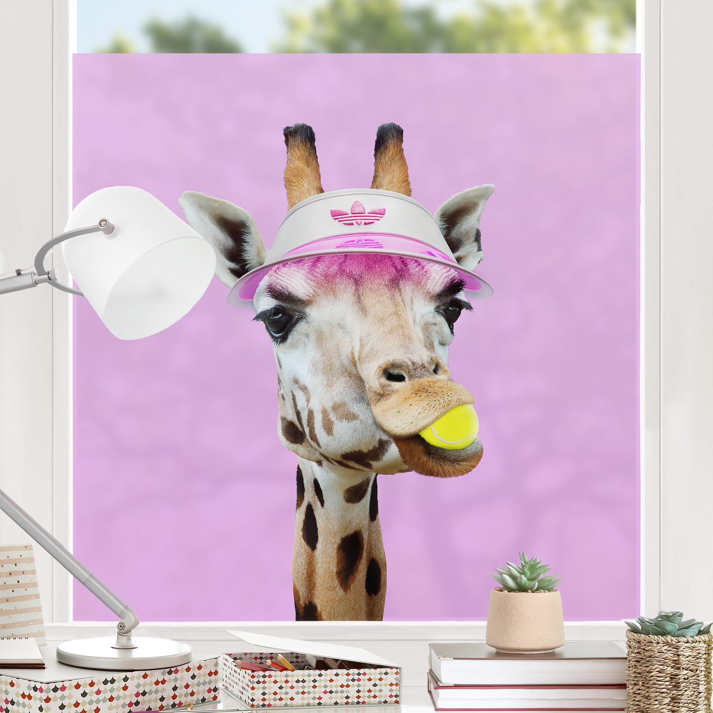 Fensterfolie Giraffe beim Tennis