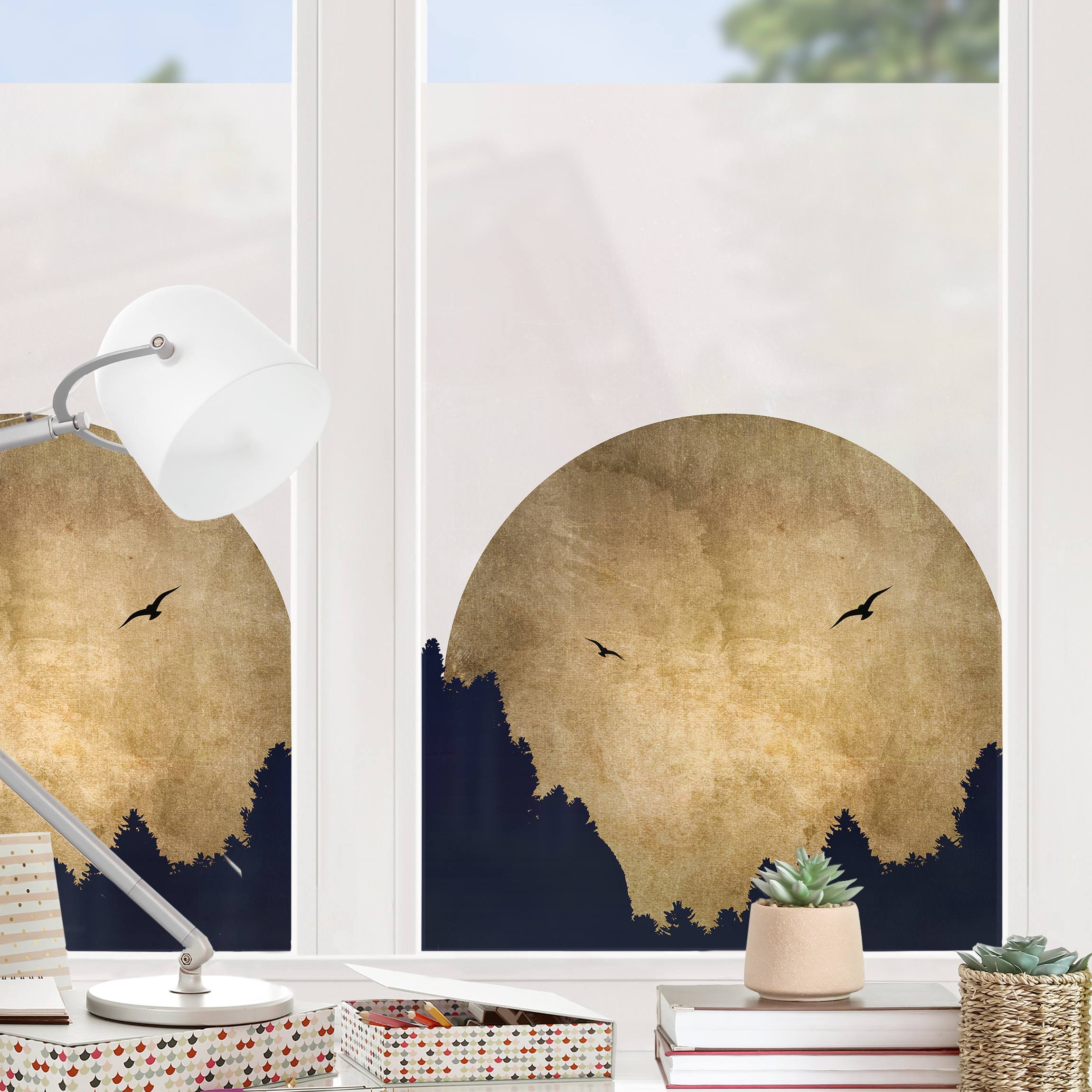 Fensterfolie Goldmond im Wald