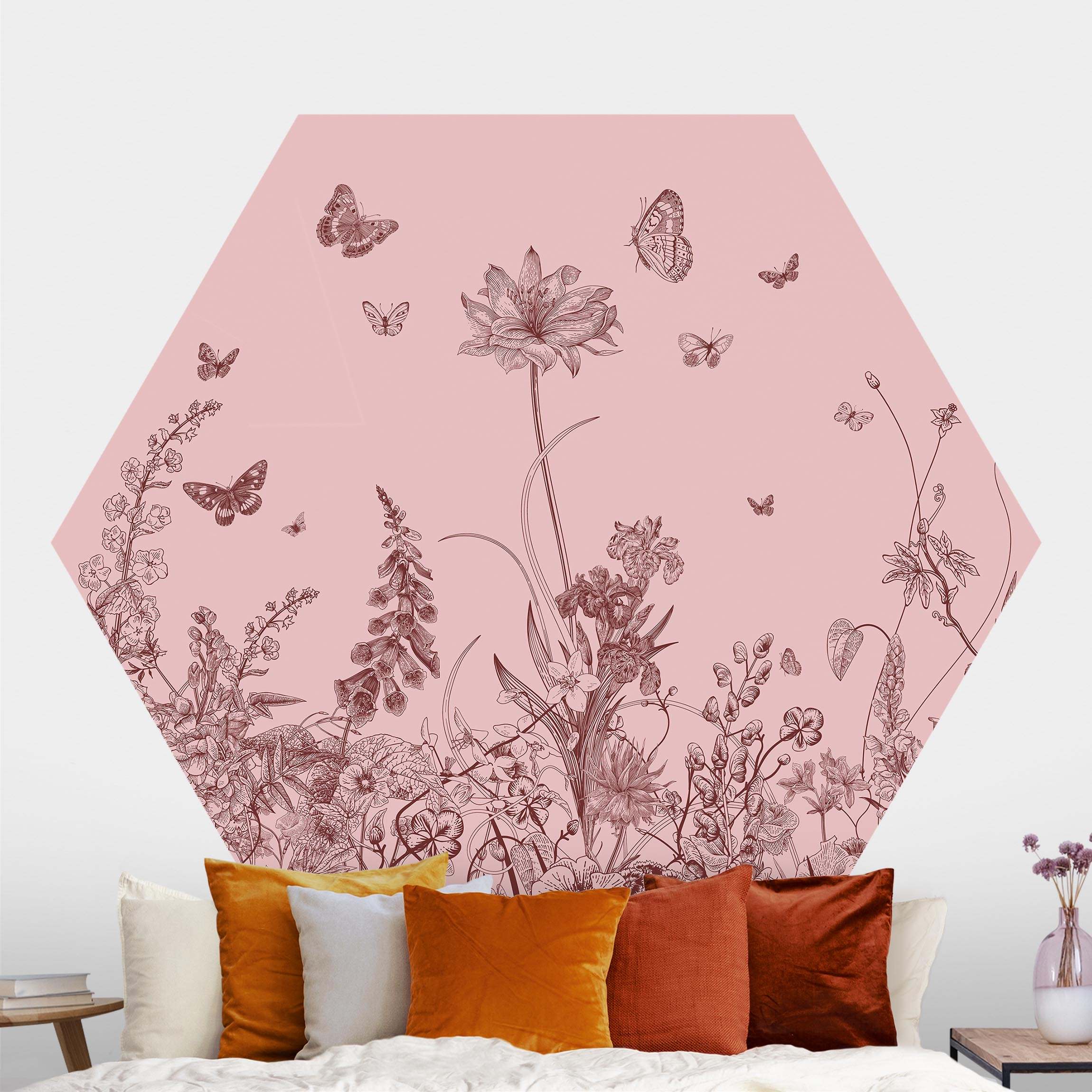 Hexagon Fototapete Große Blumen mit Schmetterlingen auf Rosa