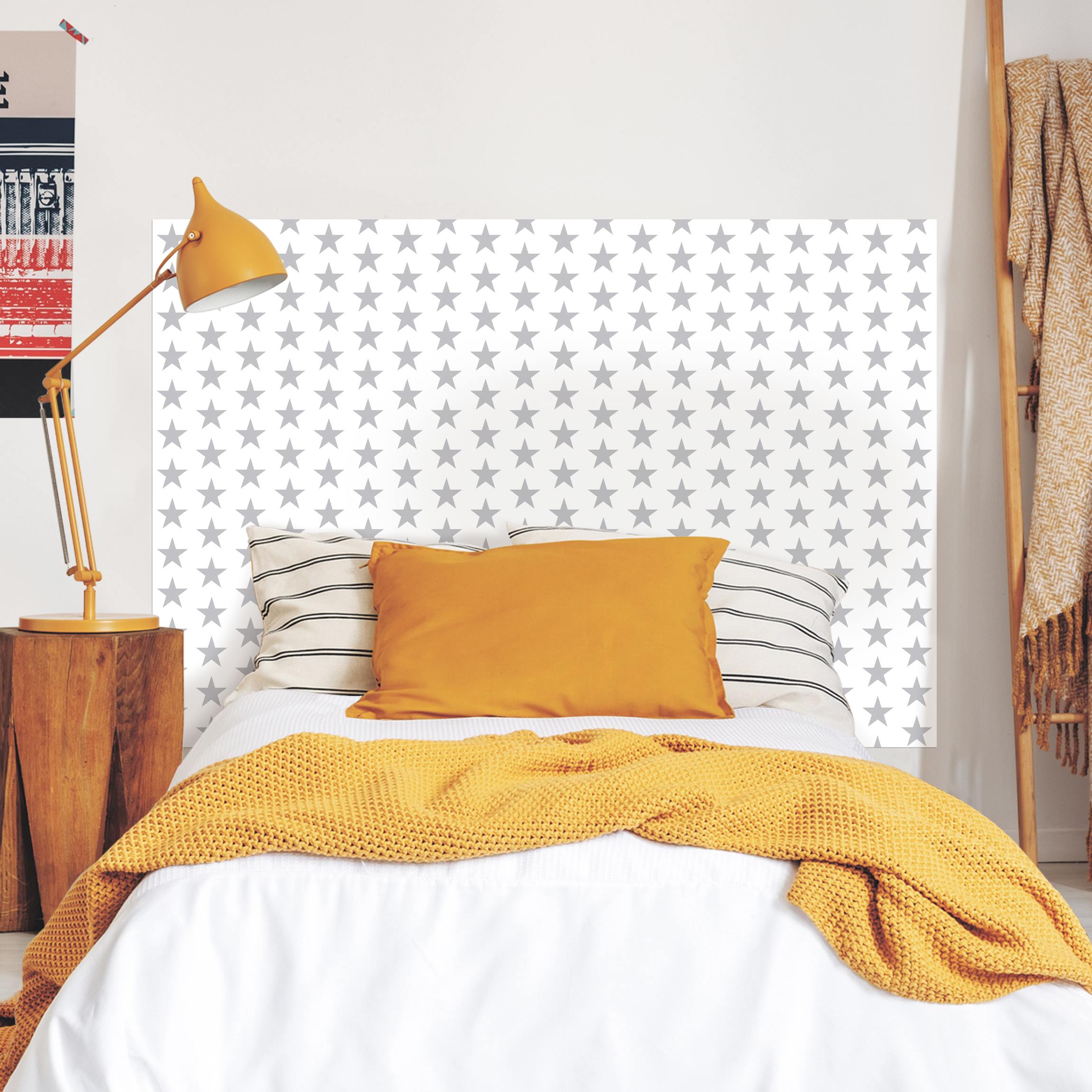 Kopfteil Bett Große graue Sterne auf Weiß