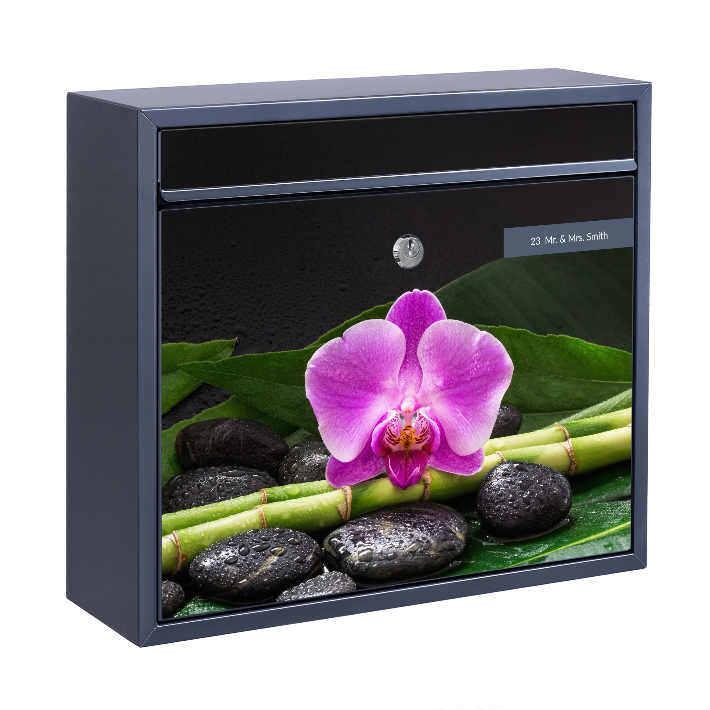 Briefkasten mit eigenem Text Grüner Bambus mit Orchideenblüte