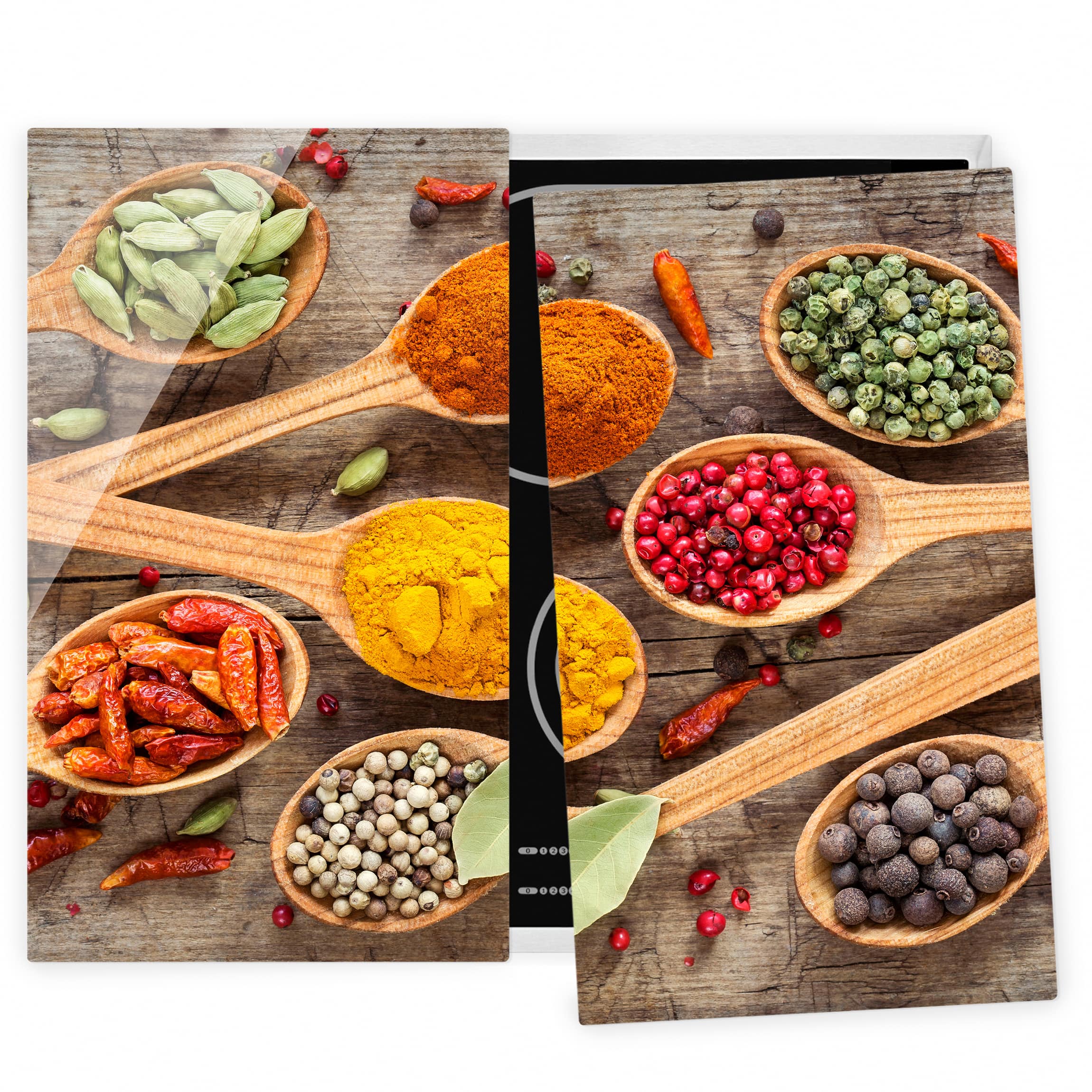 Gewürze auf Holzlöffel