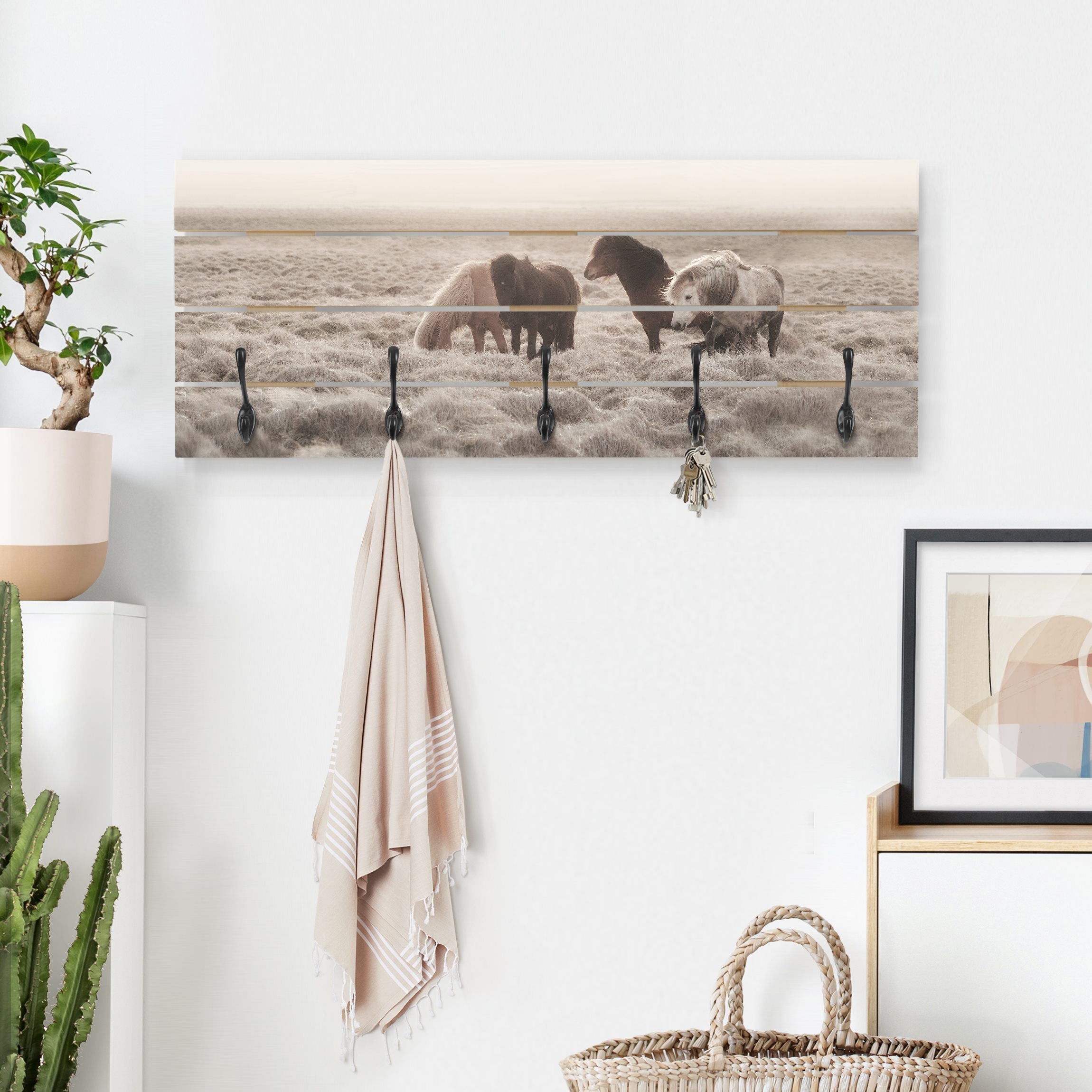 Wandgarderobe Island Wildpferde