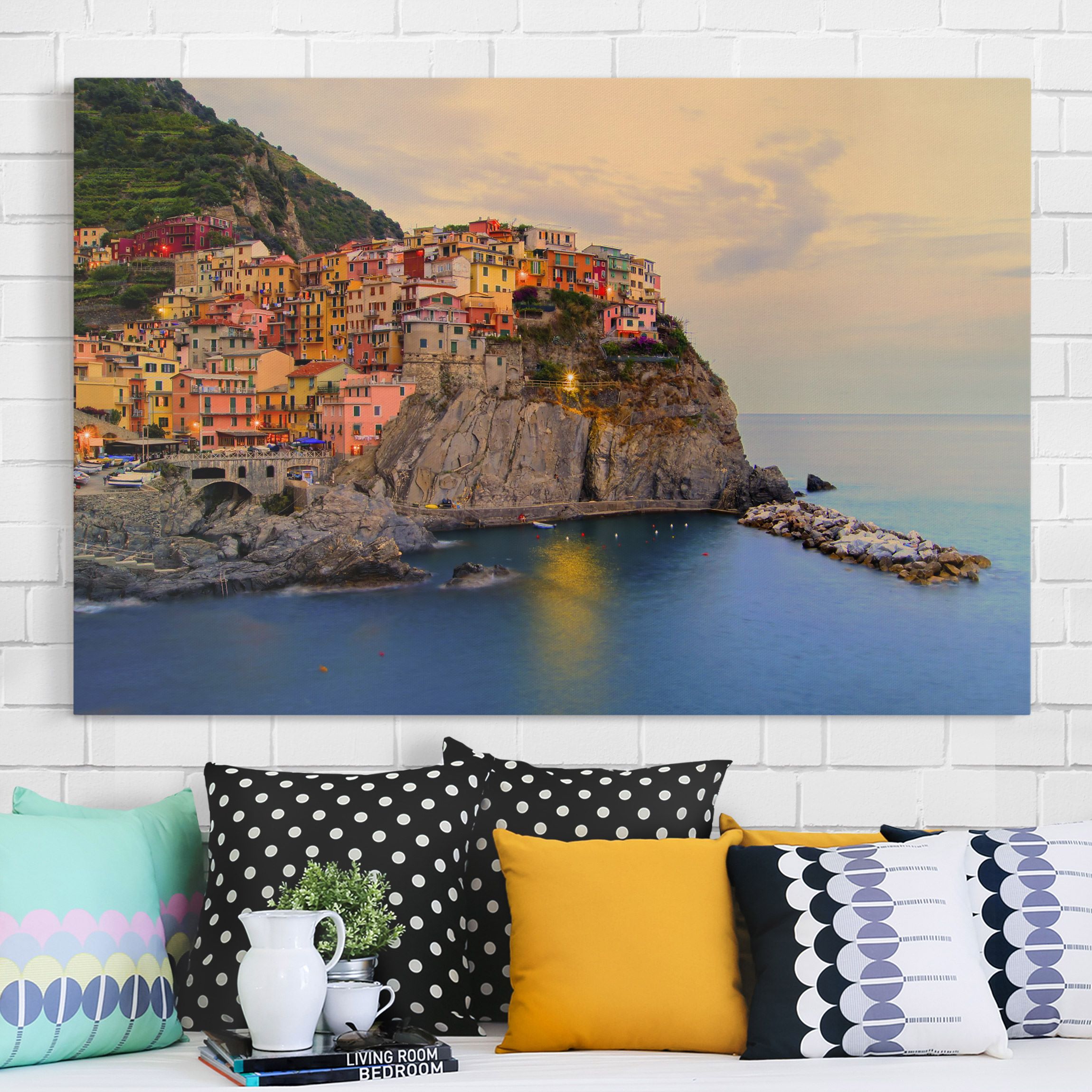 Leinwandbild - Querformat Bunte Küstenstadt