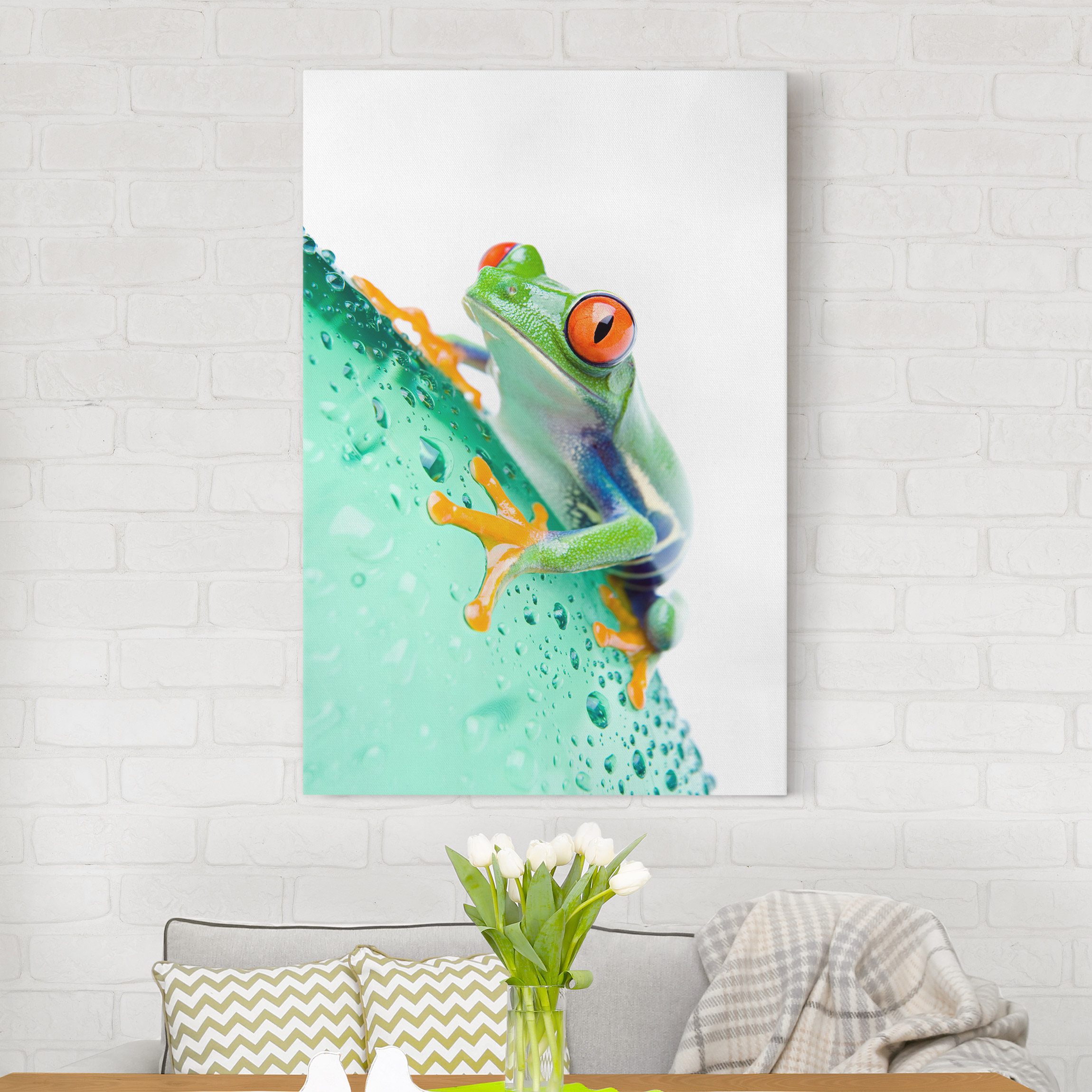 Leinwandbild - Hochformat Frog