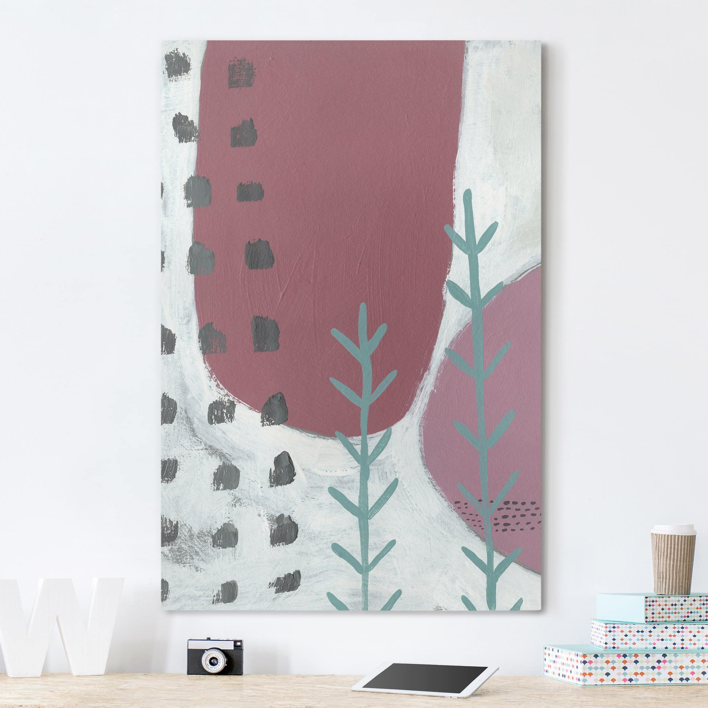 Leinwandbild - Hochformat Karneval der Formen in Beere III