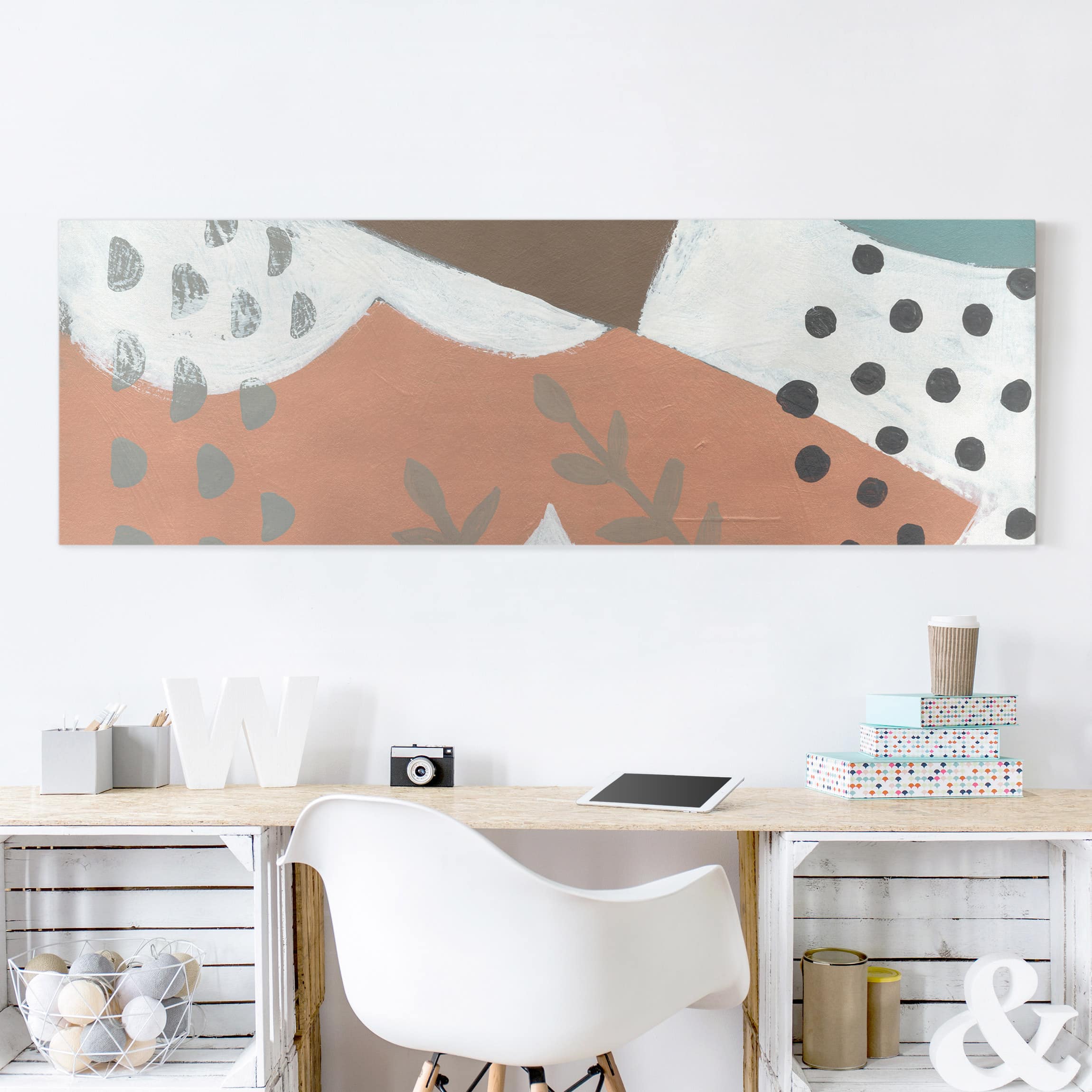 Leinwandbild - Panorama Karneval der Formen in Lachs I