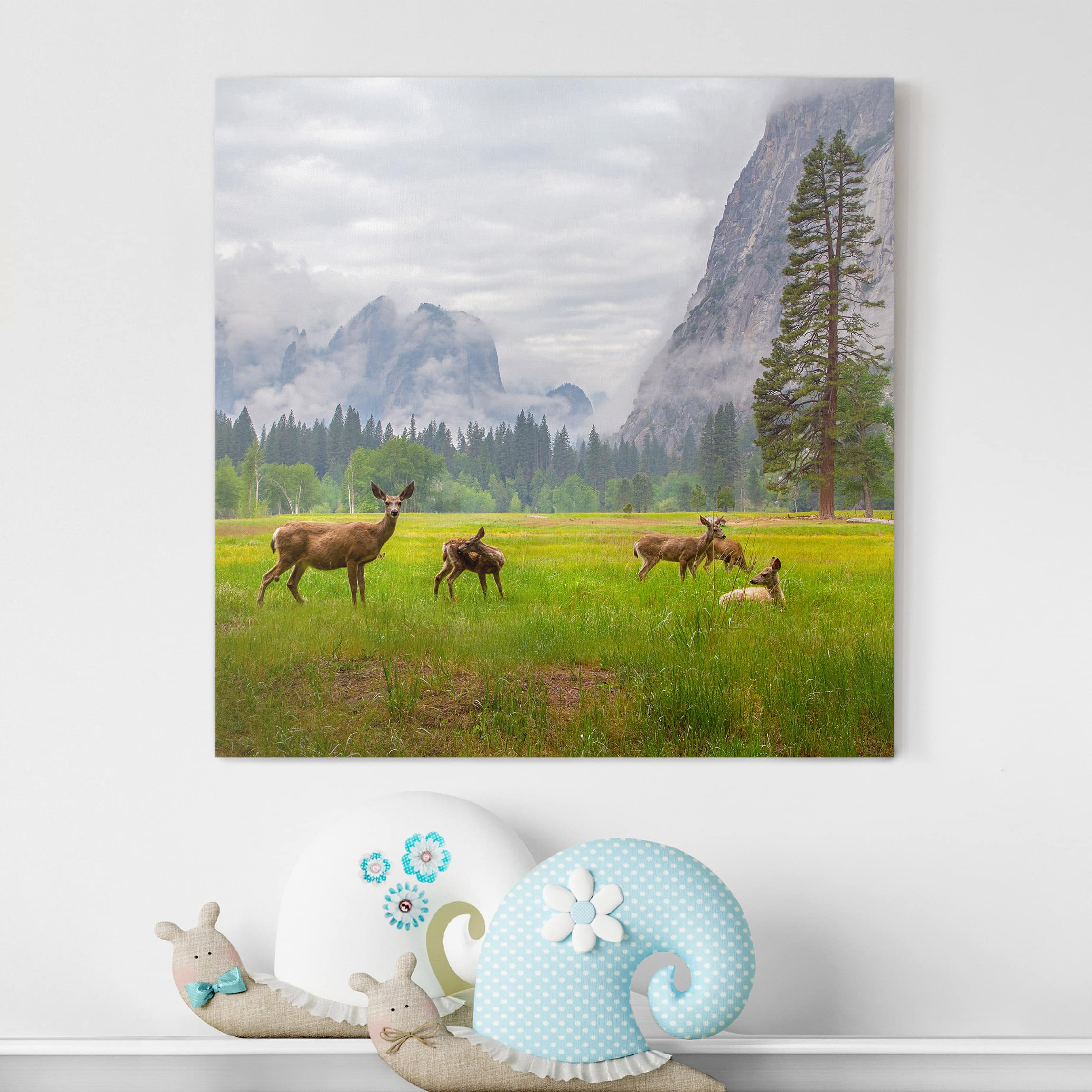 Leinwandbild Tiere Rehe in den Bergen