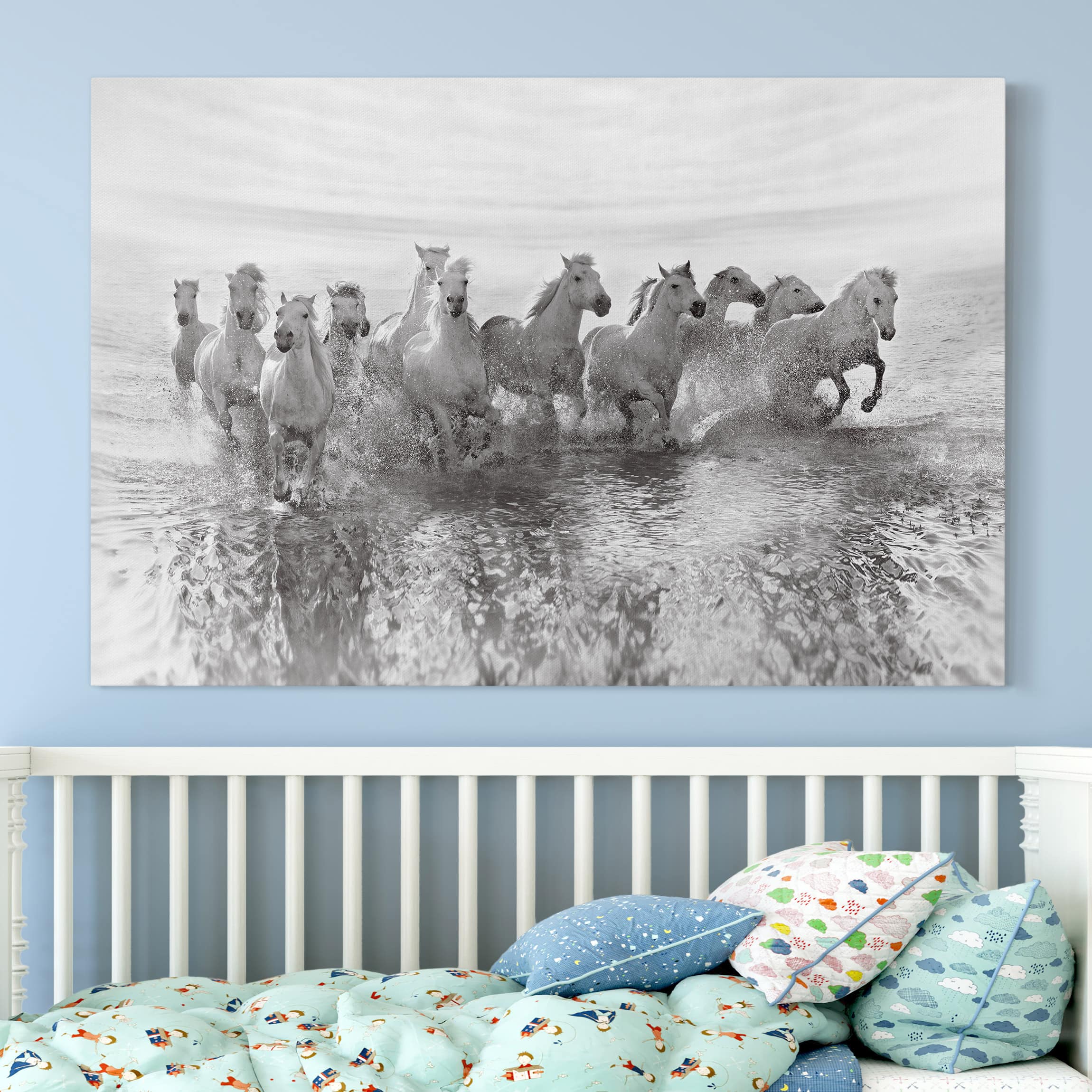 Leinwandbild - Querformat Weiße Pferde im Meer