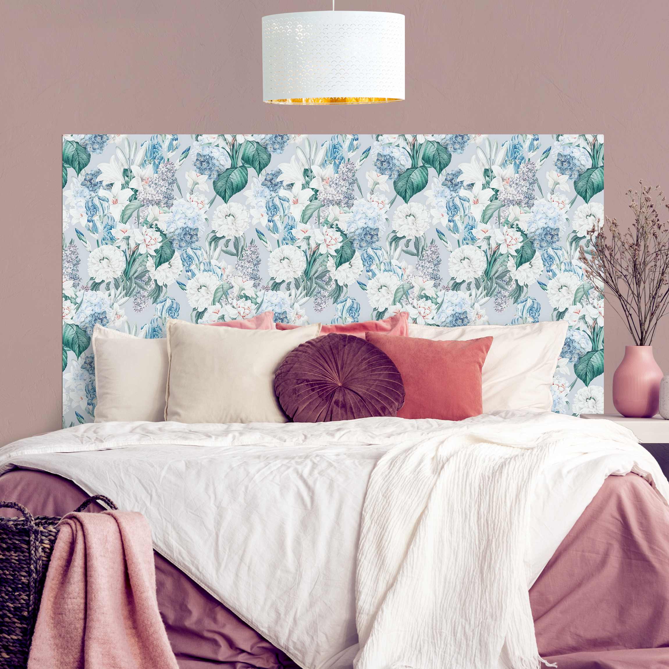 Kopfteil Bett Lilien und Hortensien auf Blau