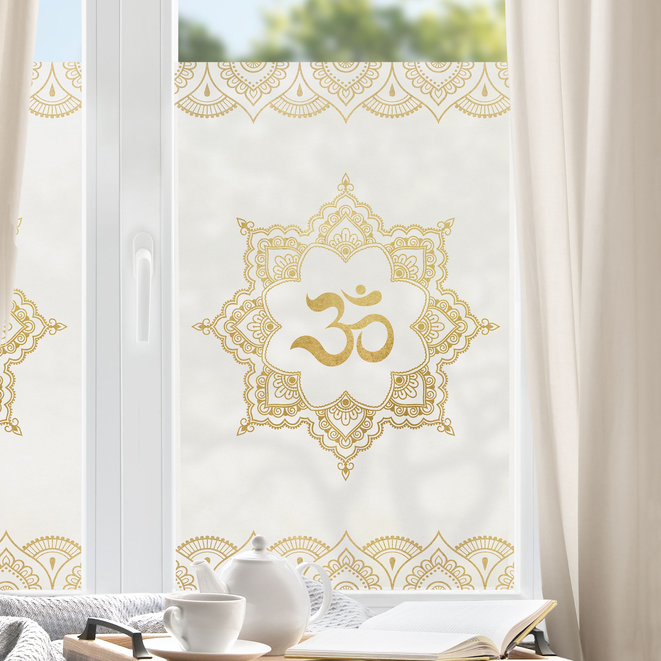 Fensterfolie Mandala OM Illustration Ornament weiß gold