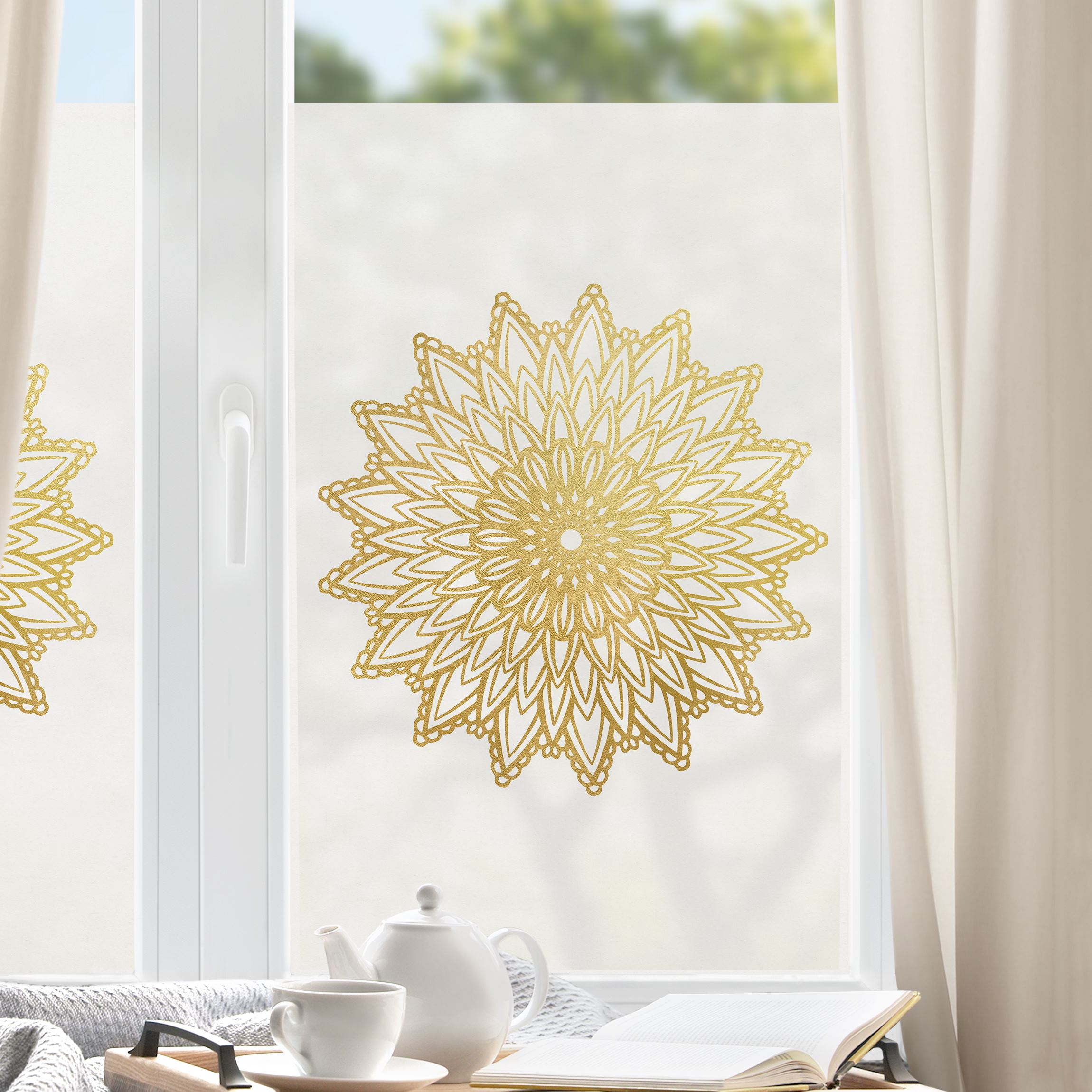 Fensterfolie Mandala Sonne Illustration weiß gold