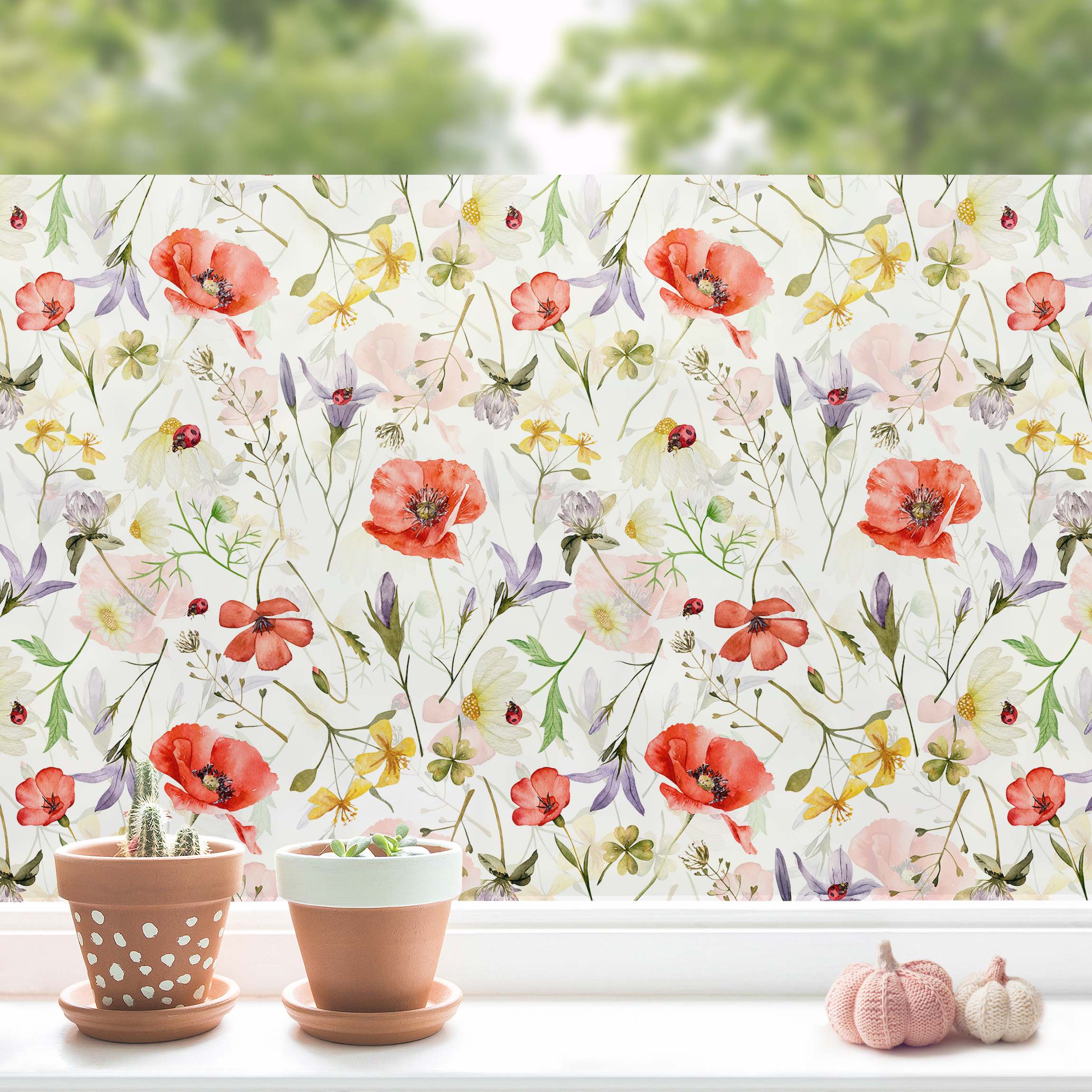 Fensterfolie Marienkäfer mit Mohn als Aquarell