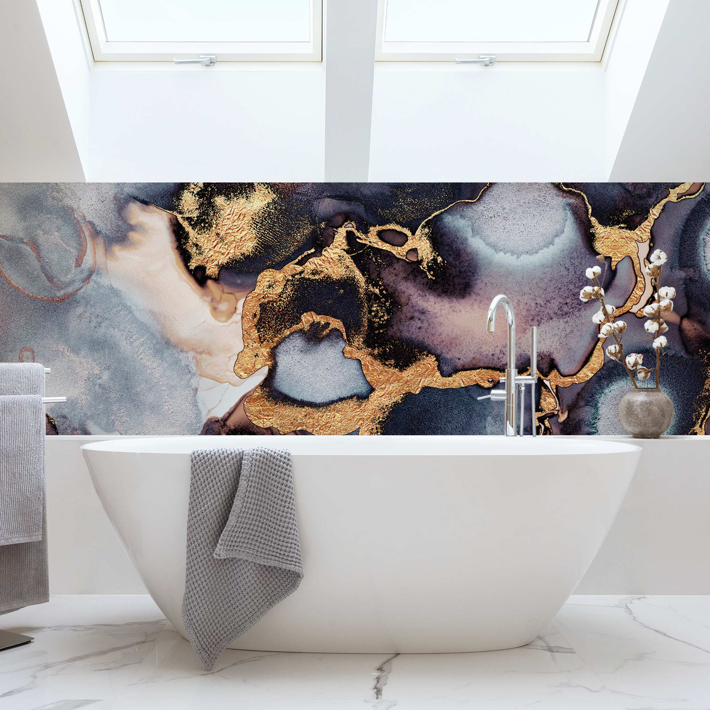 Wandverkleidung Bad Marmor Aquarell mit Gold