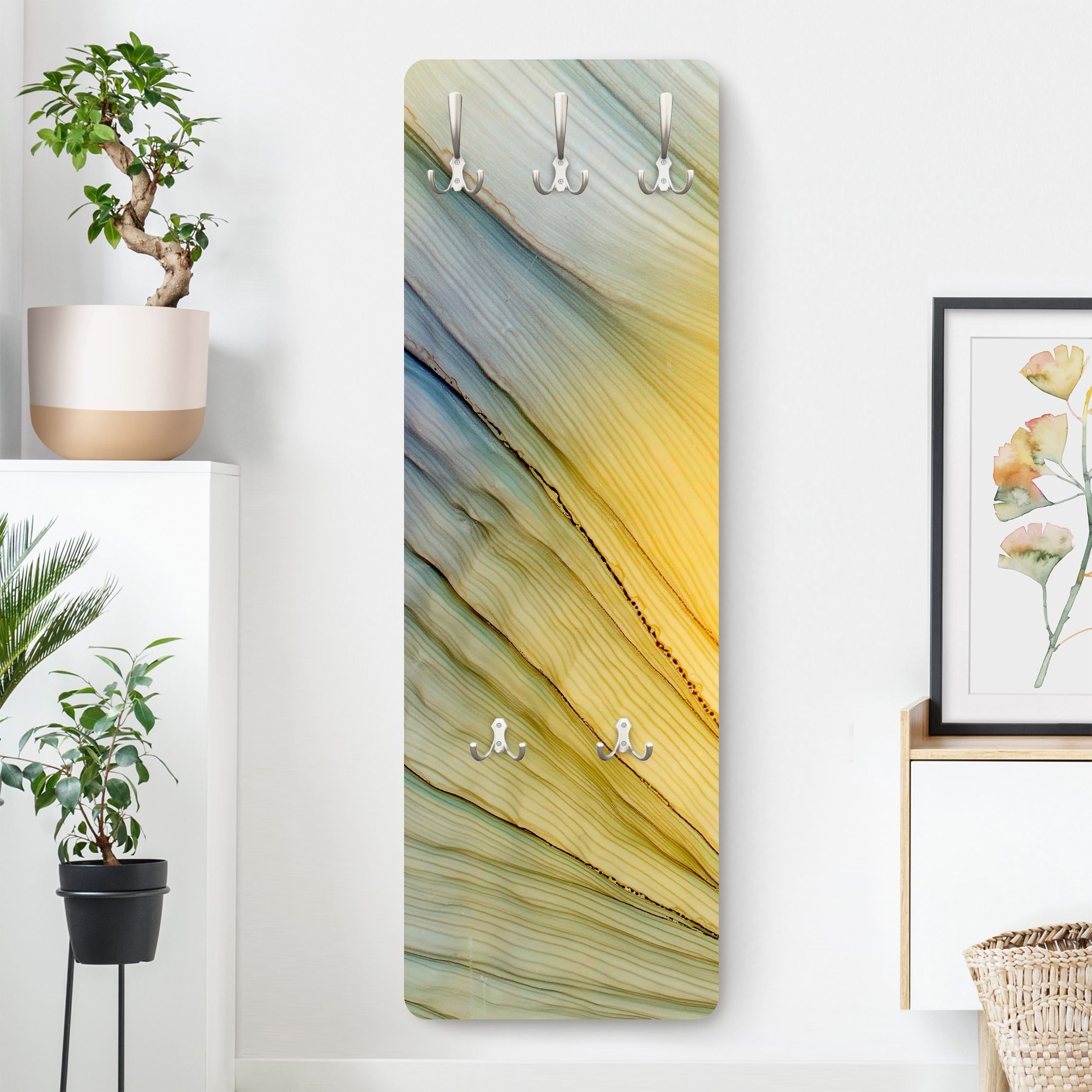 Wandgarderobe Holzpaneel Melierter Farbtanz in Honig