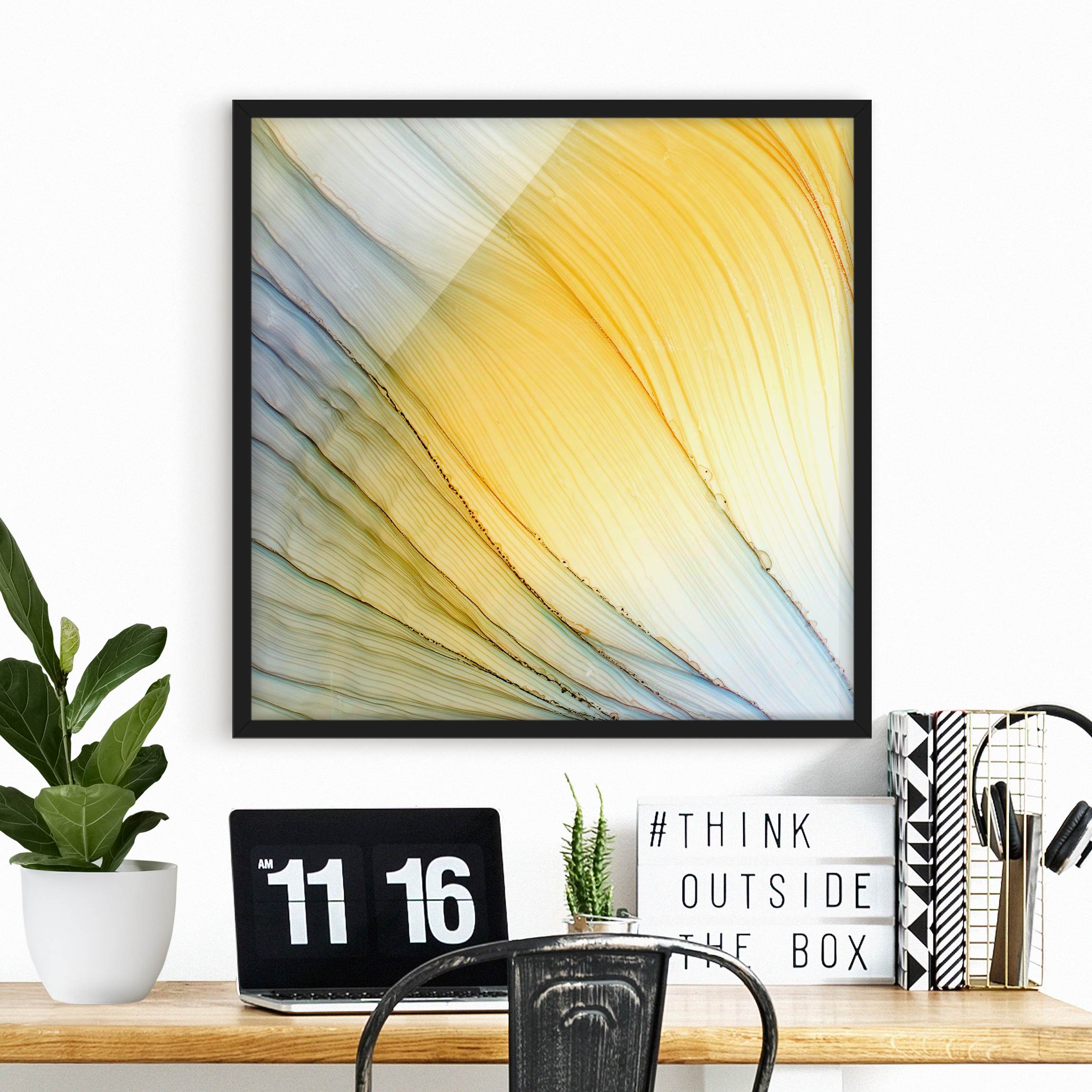 Bild mit Rahmen Melierter Farbtanz in Honig