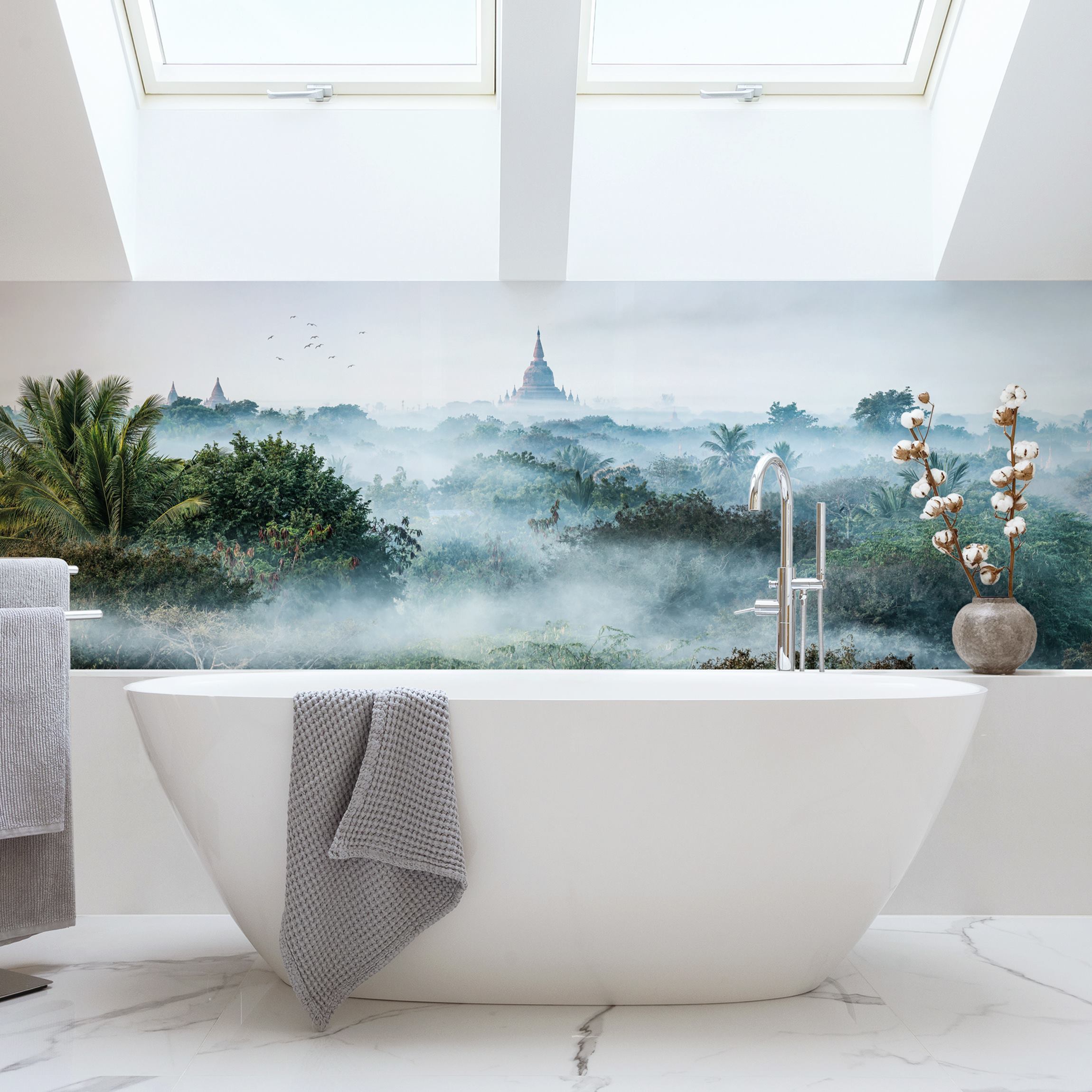 Wandverkleidung Bad Morgennebel über dem Dschungel von Bagan