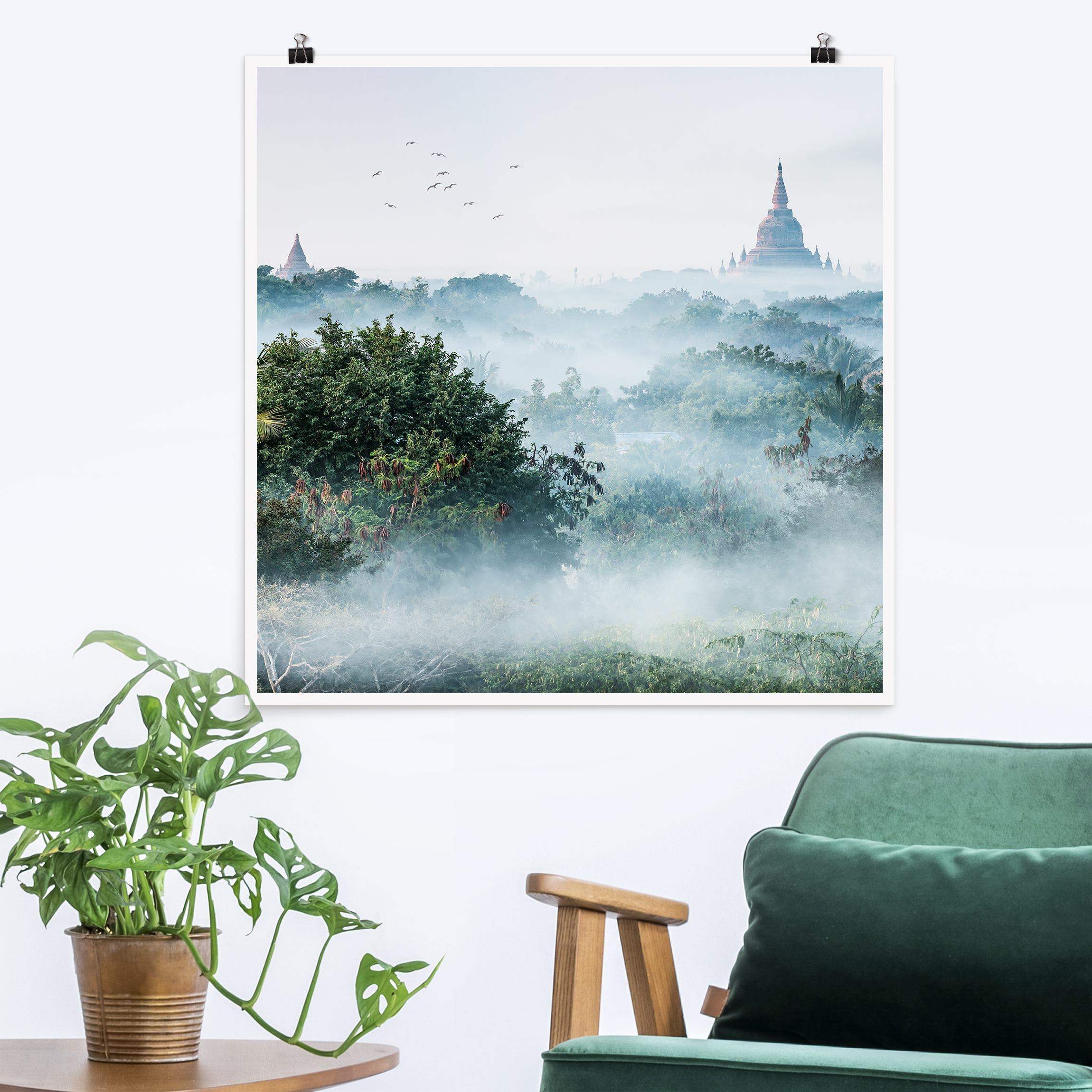 Poster Morgennebel über dem Dschungel von Bagan