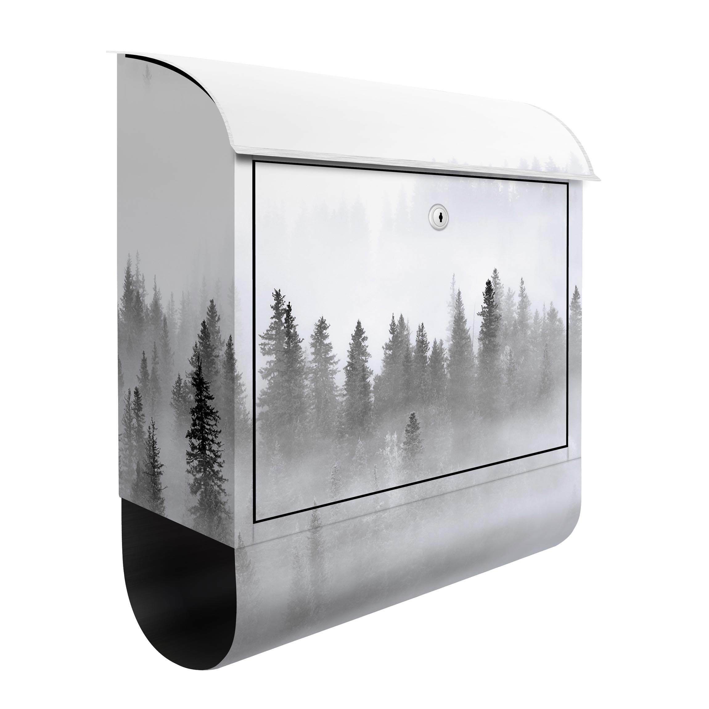 Briefkasten Nebel im Tannenwald Schwarz-Weiß