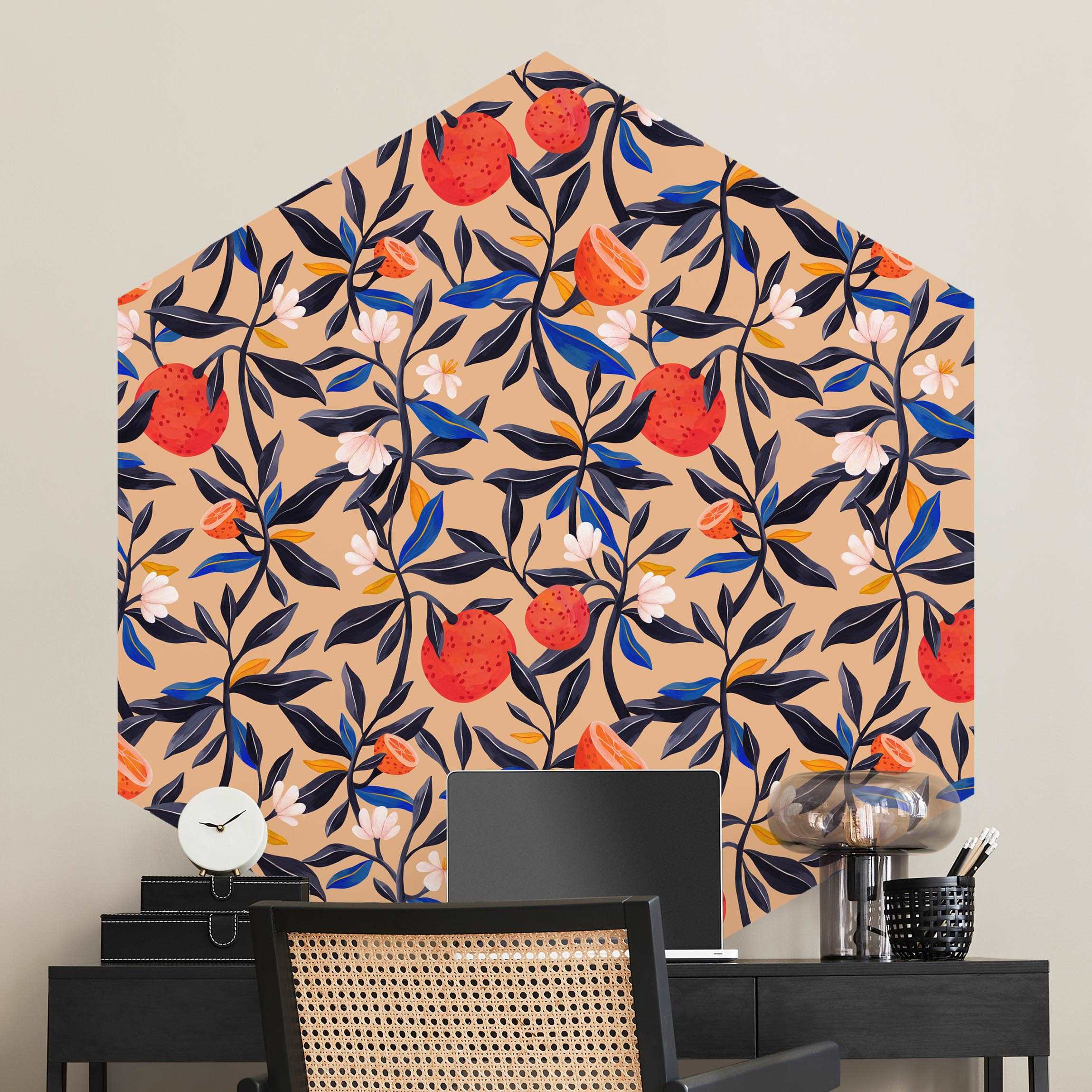 Hexagon Tapete selbstklebend Orangen mit Blätterranken