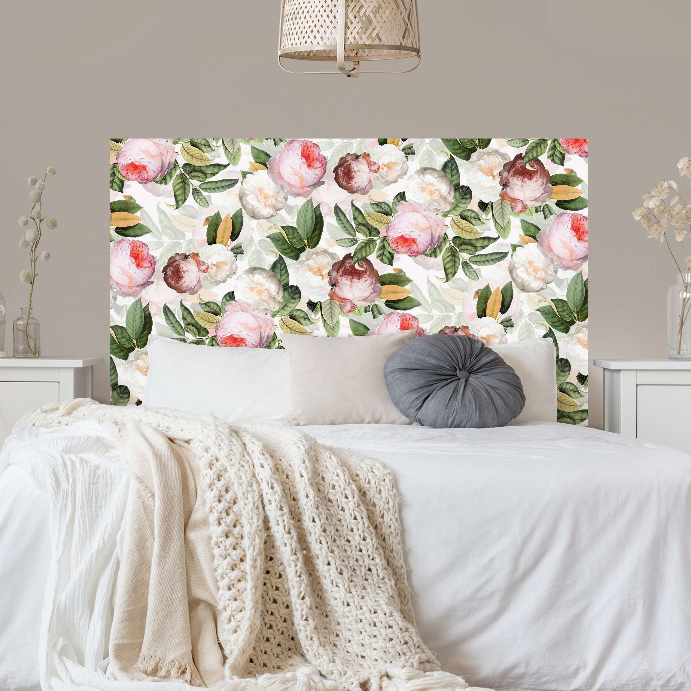 Kopfteil Bett Pfingstrosen mit Blättern