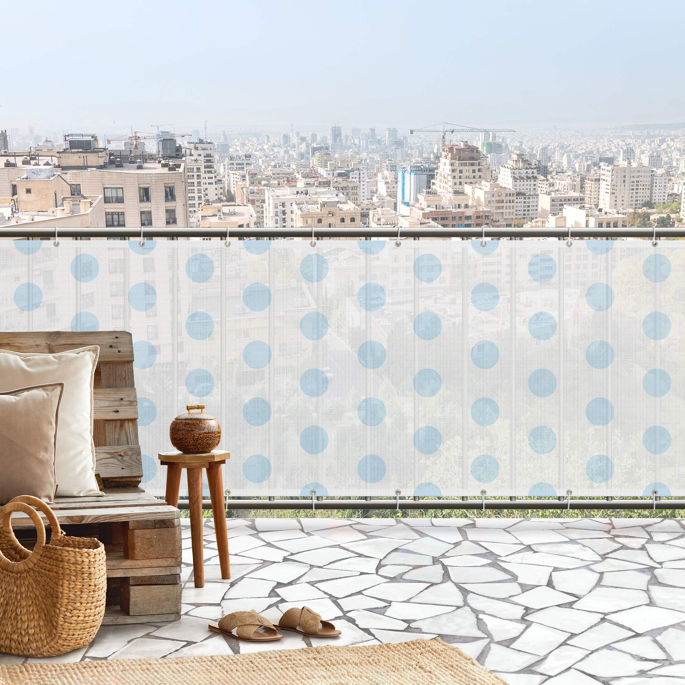Balkon Sichtschutz Punkte in Himmelblau