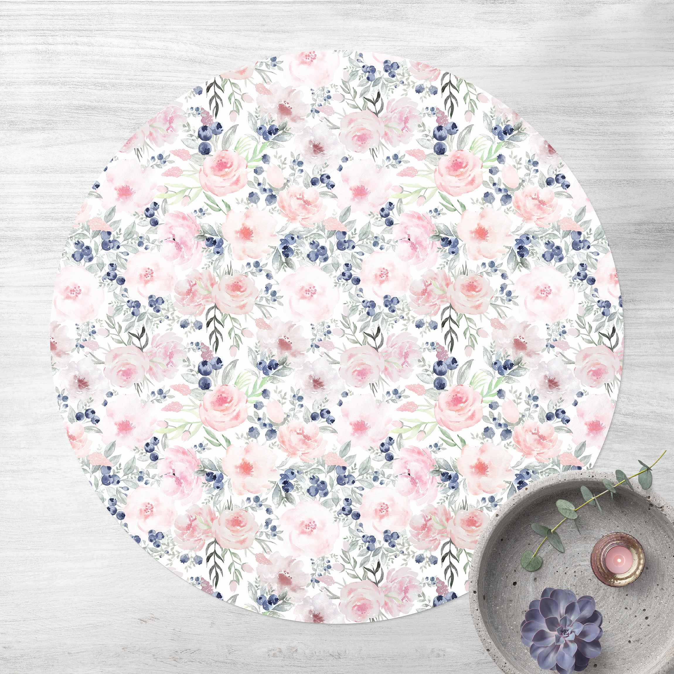 Runder Vinyl-Teppich Rosa Rosen mit Blaubeeren vor Weiß