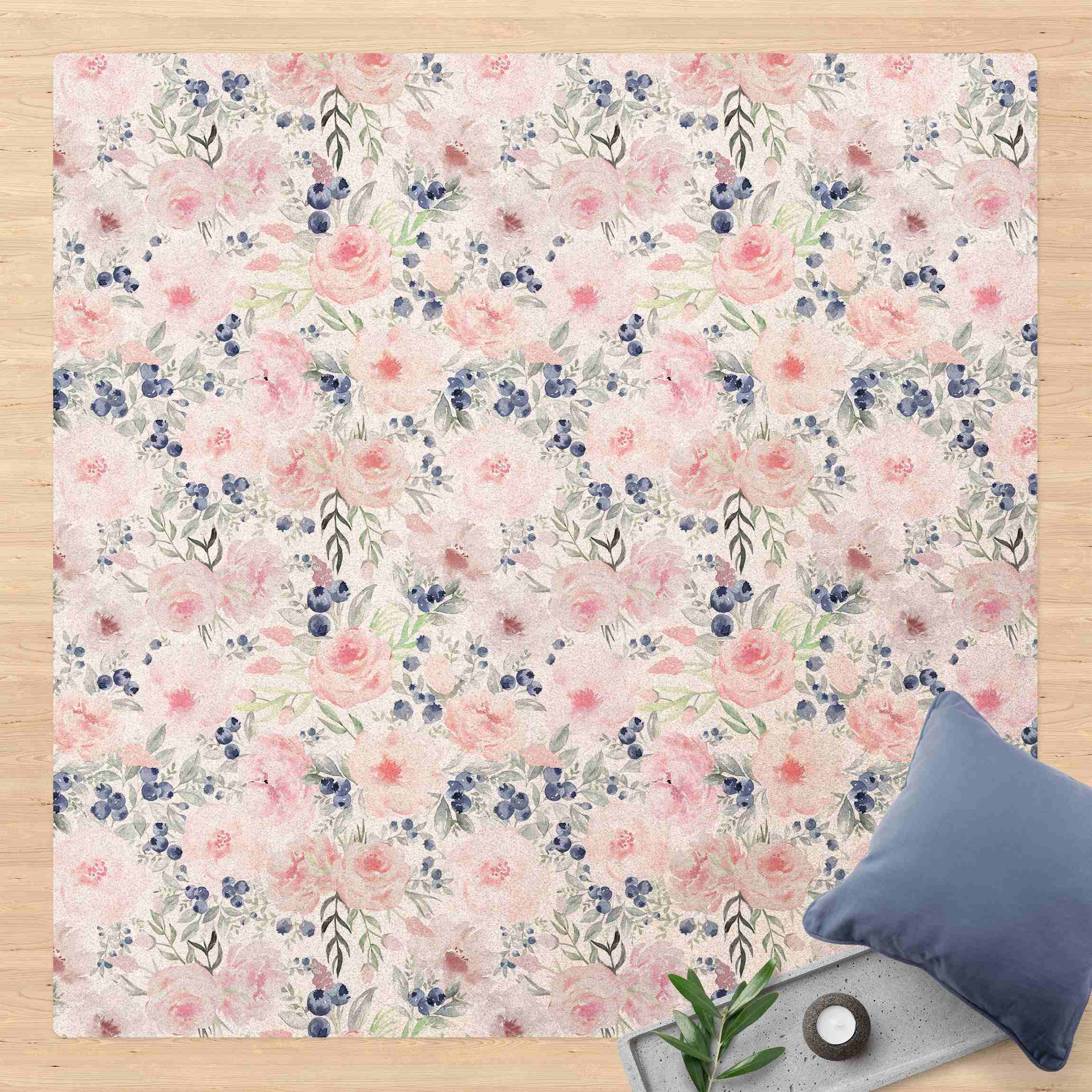 Kork-Teppich Rosa Rosen mit Blaubeeren vor Weiß