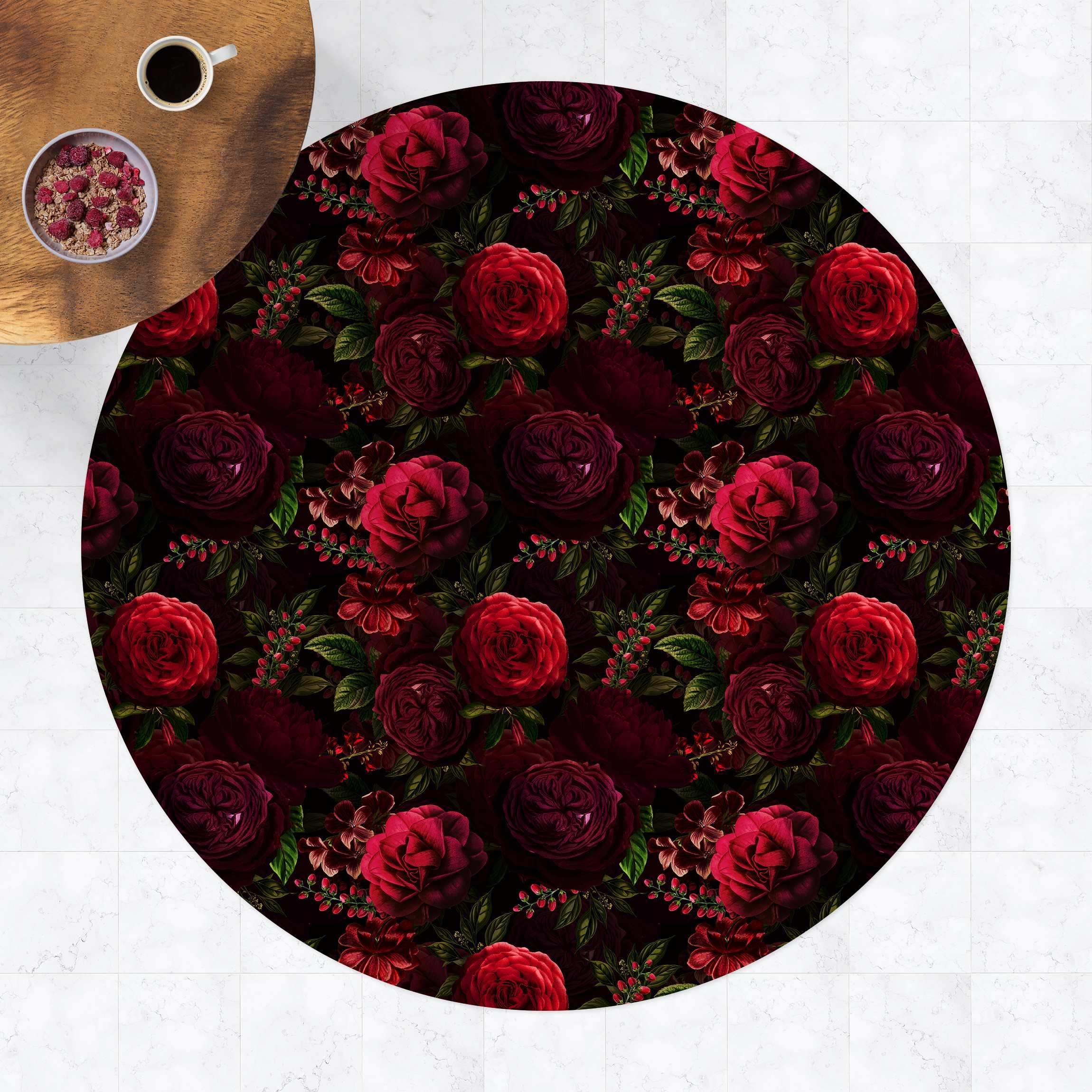 Runder Vinyl-Teppich Rote Rosen vor Schwarz