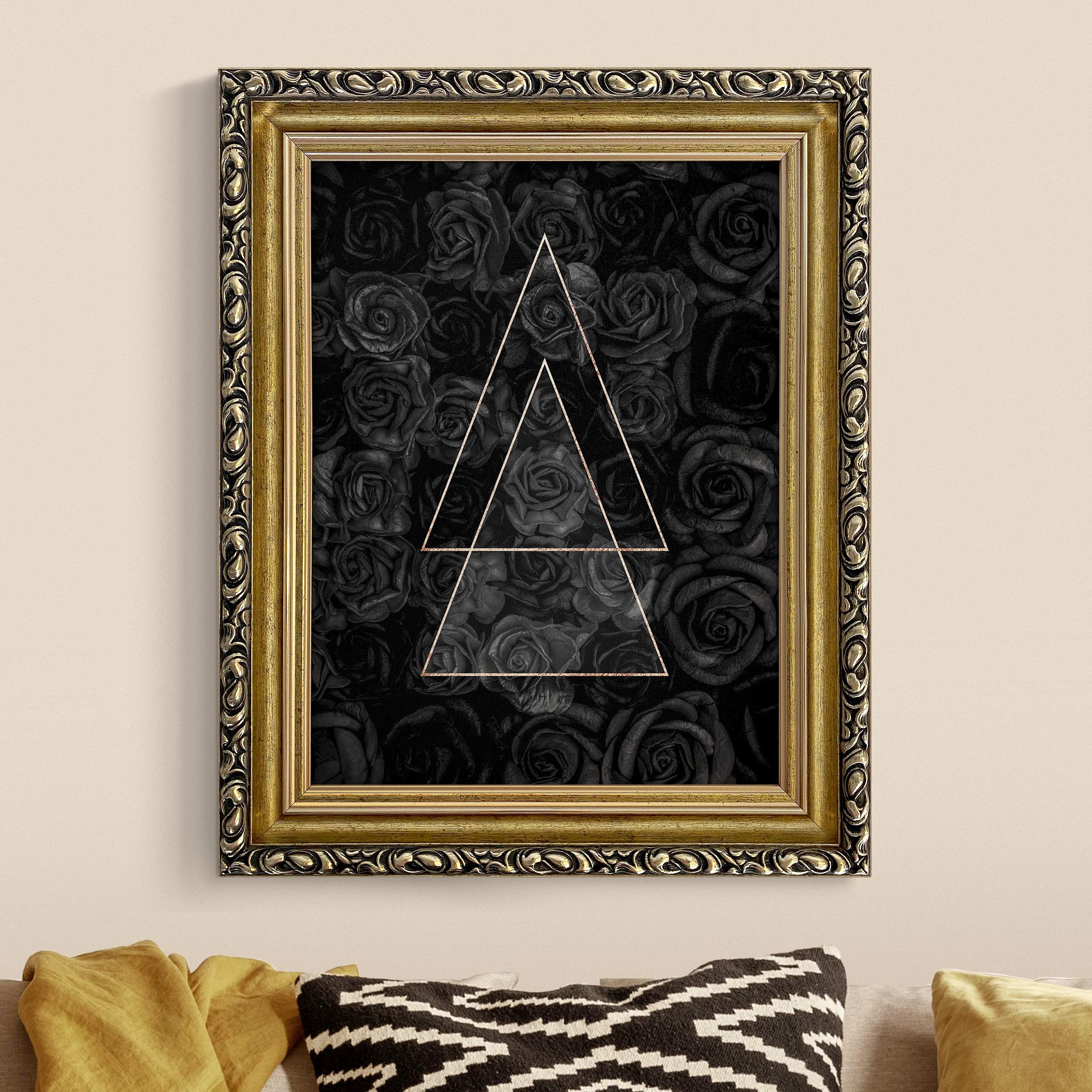 Leinwandbild in Barockrahmen Schwarze Rosen mit goldenen Dreiecken