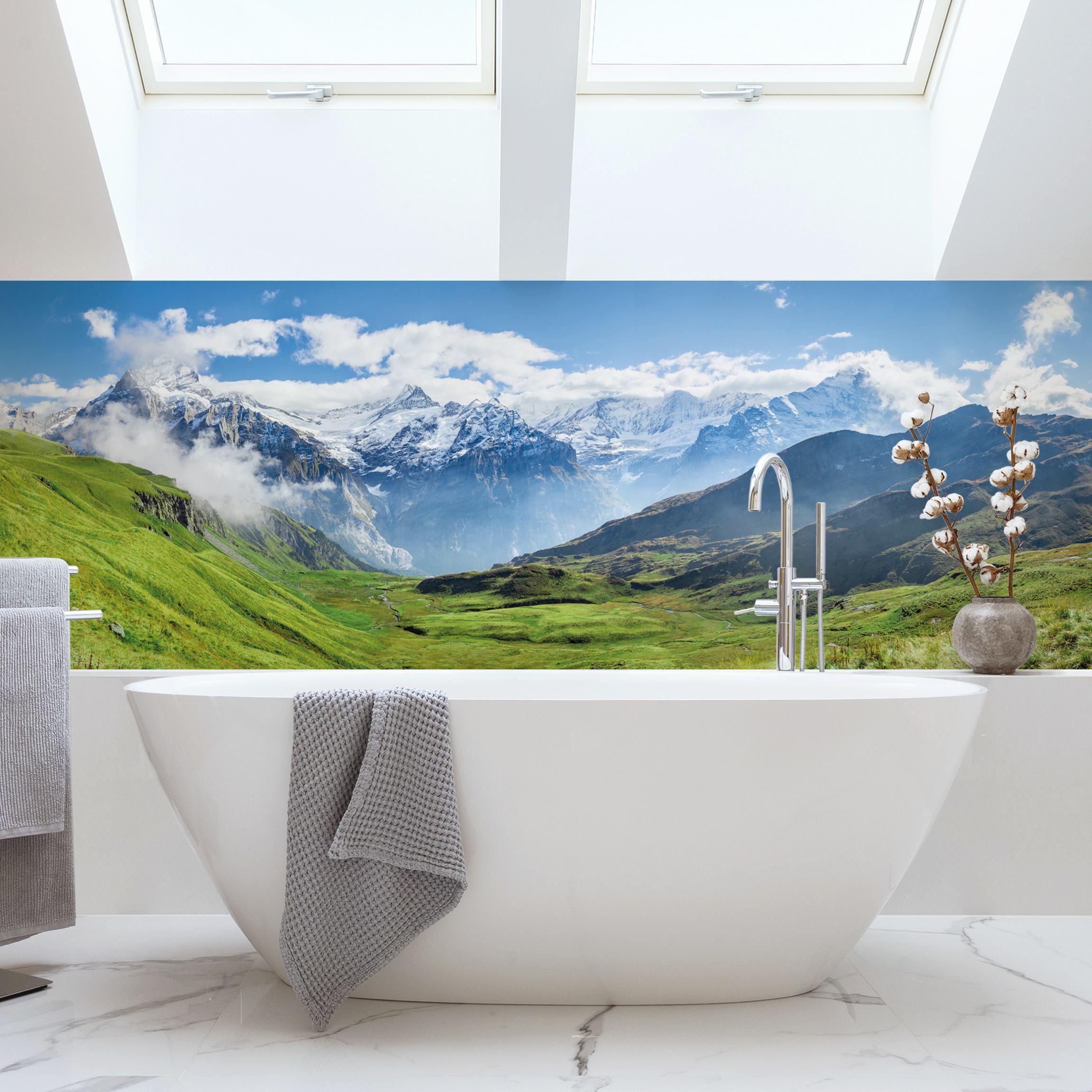 Wandverkleidung Bad Schweizer Alpenpanorama