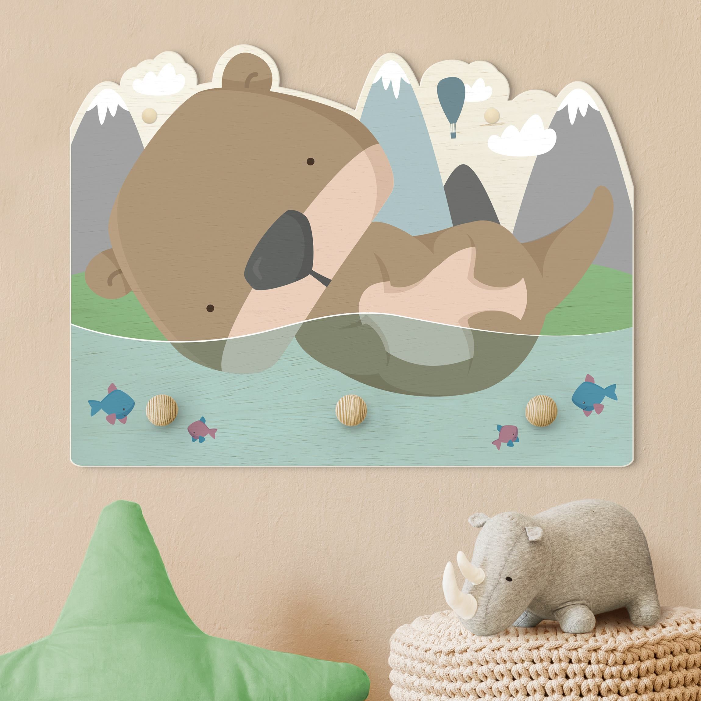 Kindergarderobe Holz Schwimmender Baby Otter