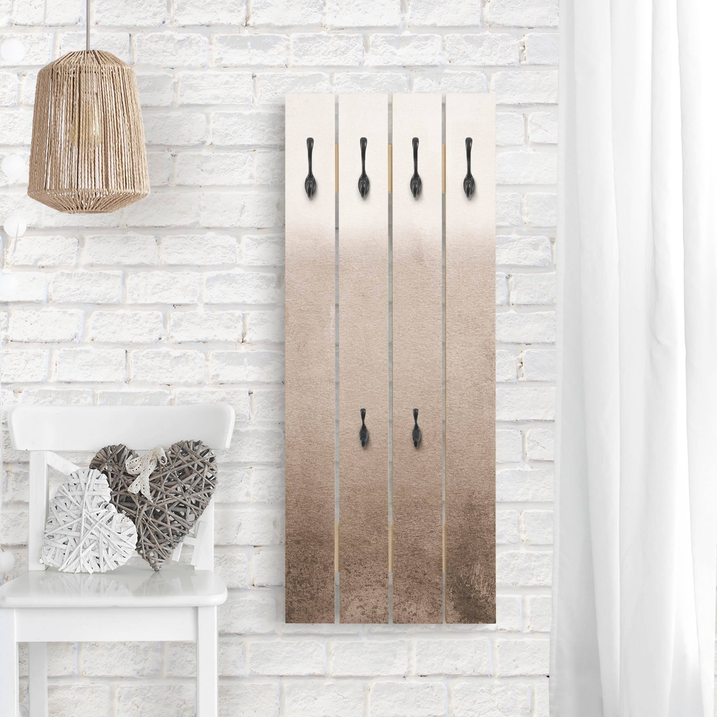 Wandgarderobe Spiel der Farben Verblassendes Sepia