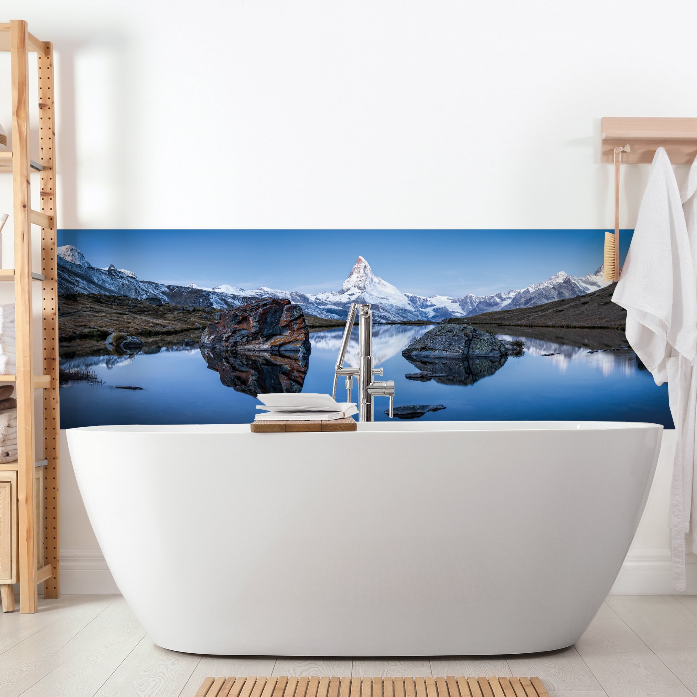 Wandverkleidung Bad Stellisee vor dem Matterhorn