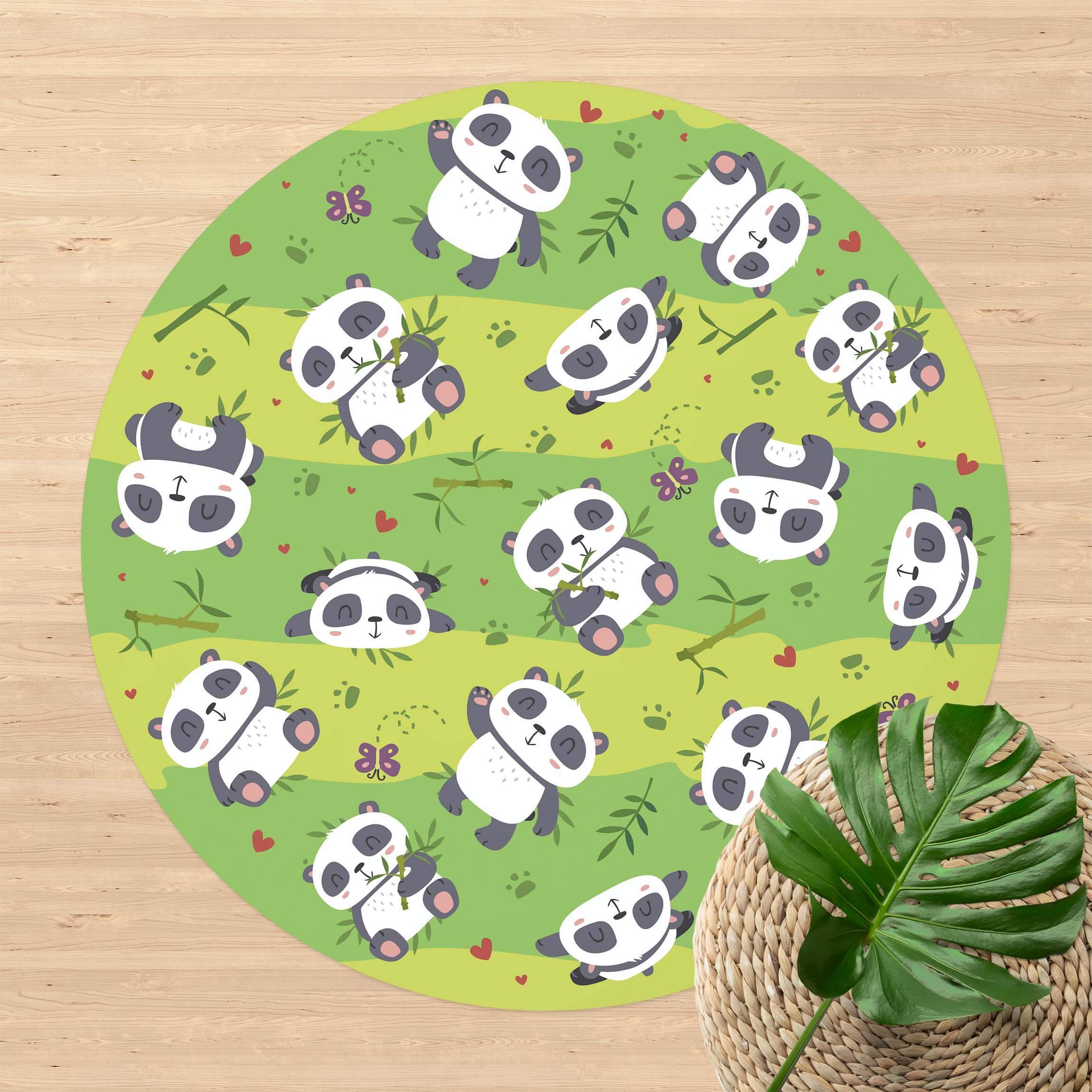 Runder Vinyl-Teppich Süße Pandabären auf Grüner Wiese