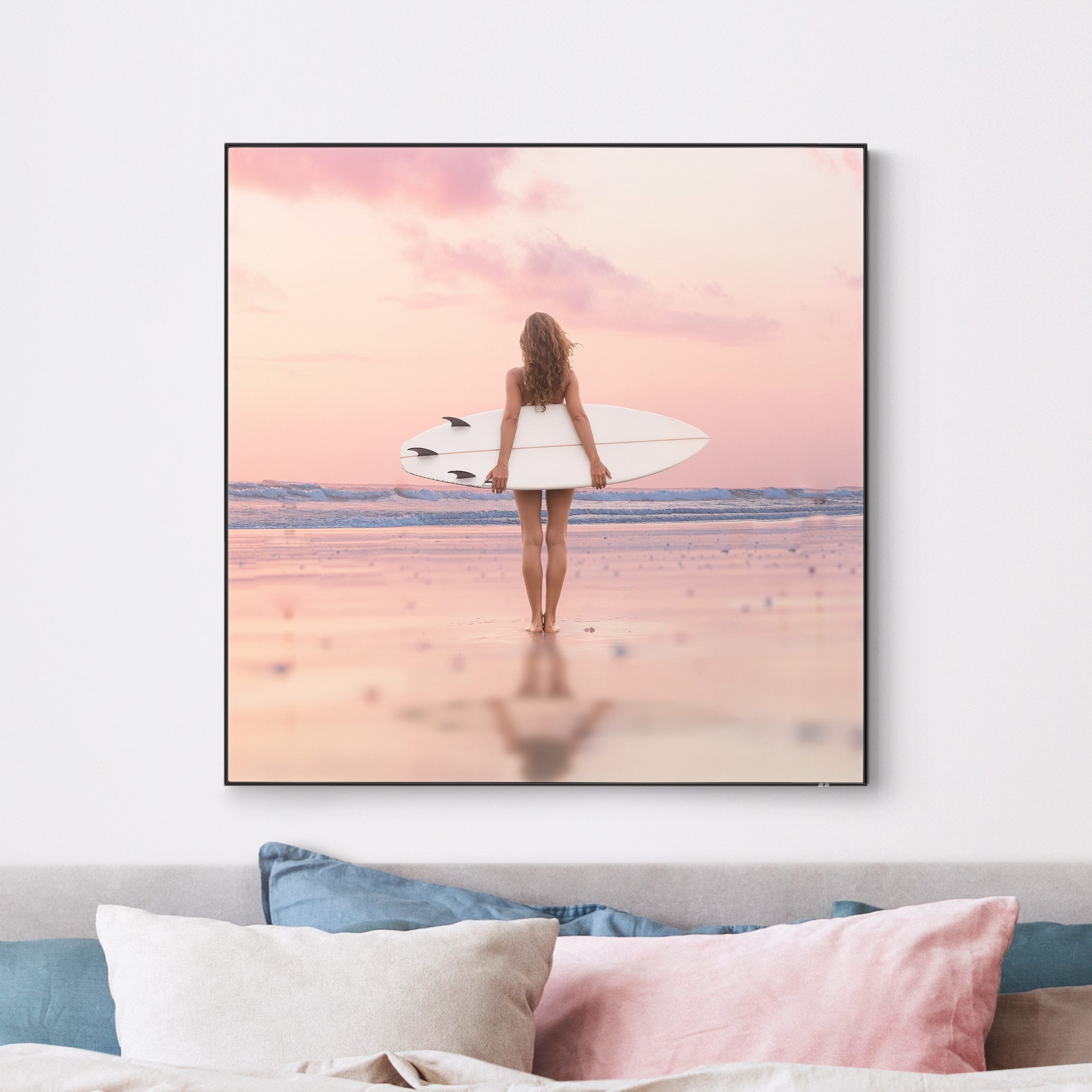 Wechselbild Surfergirl mit Board im Abendrot