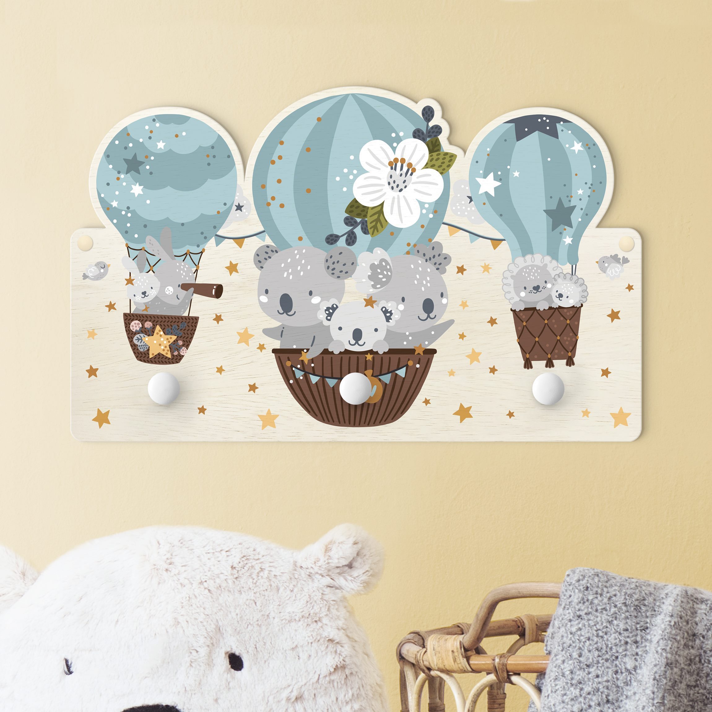Kindergarderobe Holz Tiere in Ballons Wolken Sterne blau