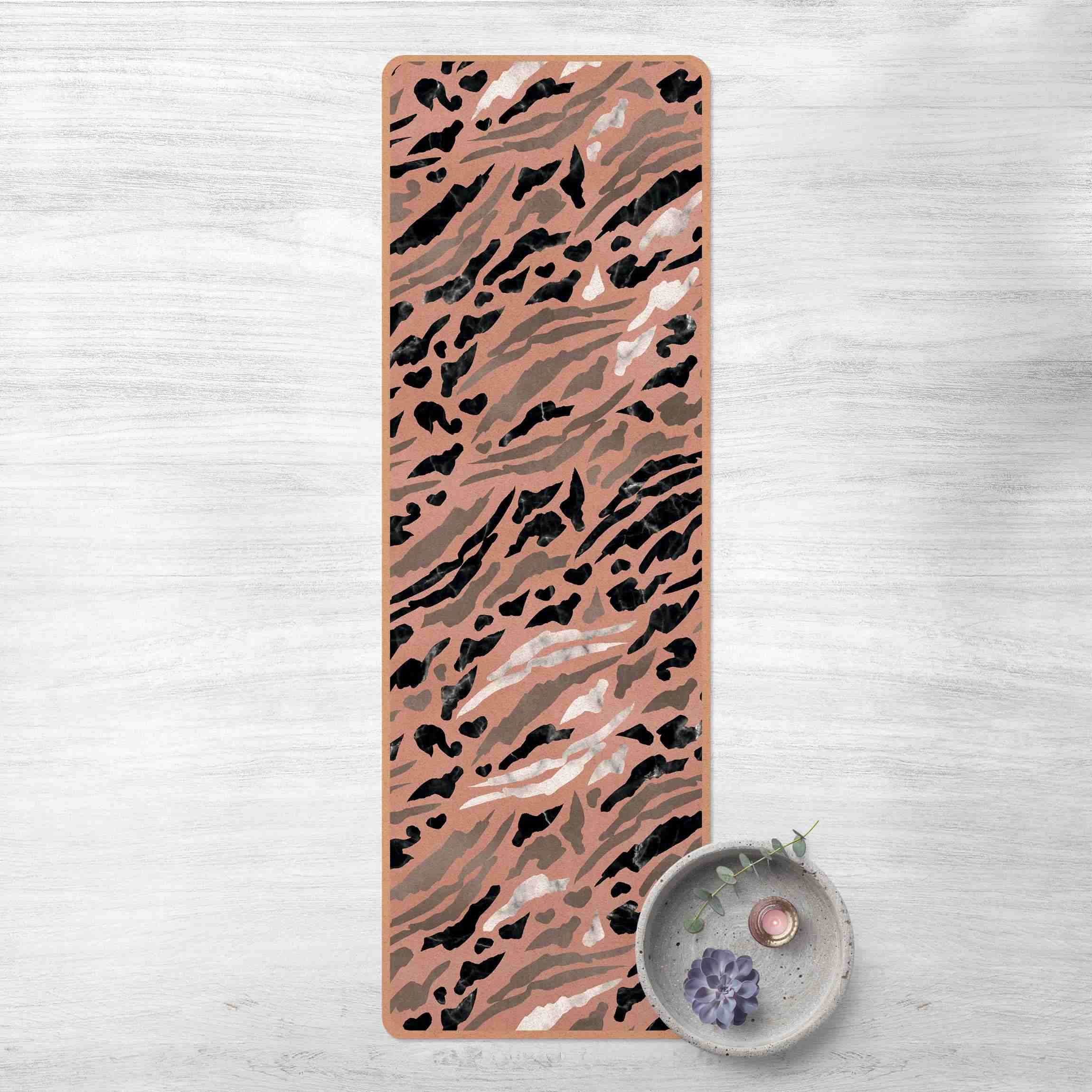Yogamatte Kork Tigerstreifen in Marmor und Gold