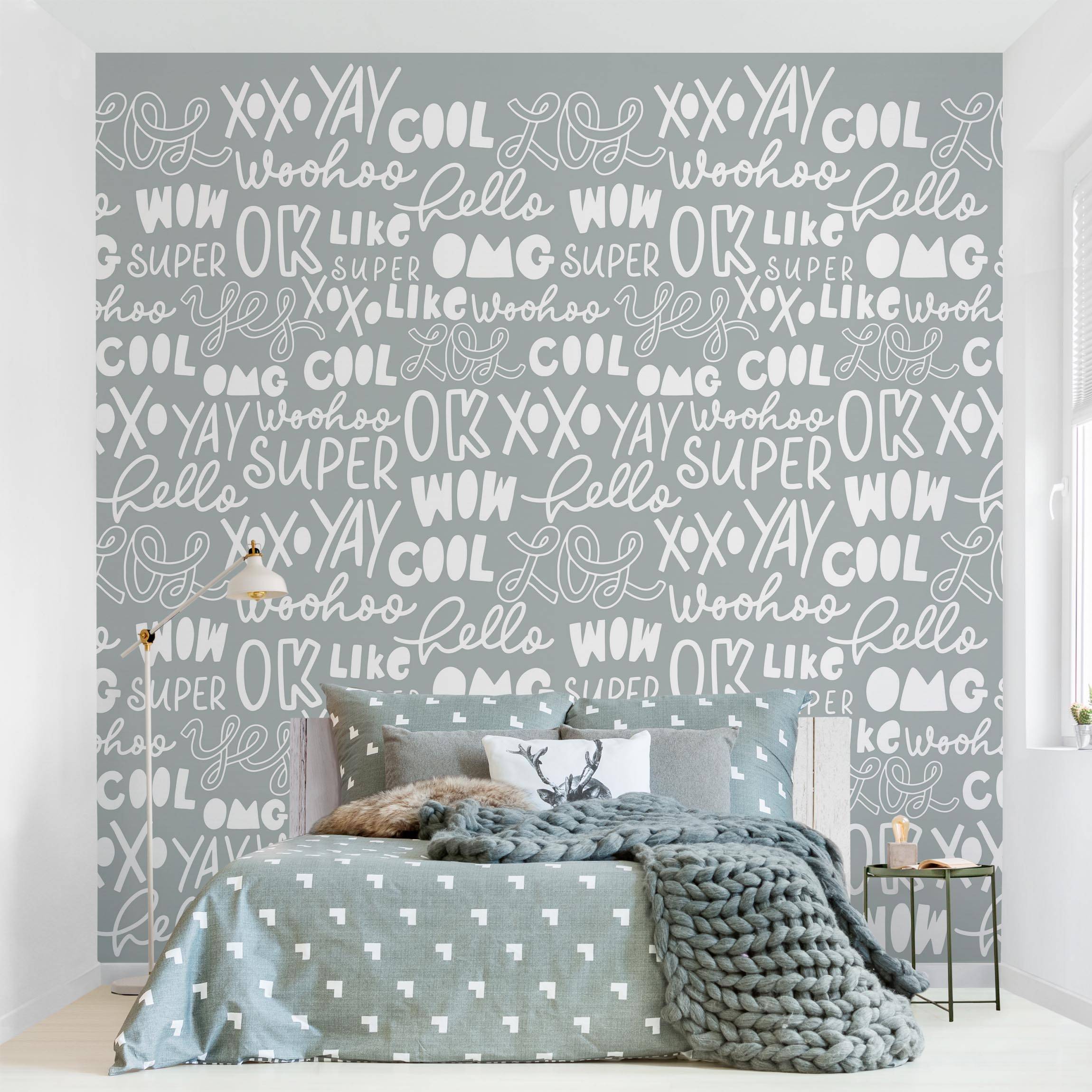 Mustertapete Typography Hello Super Wow auf Grau
